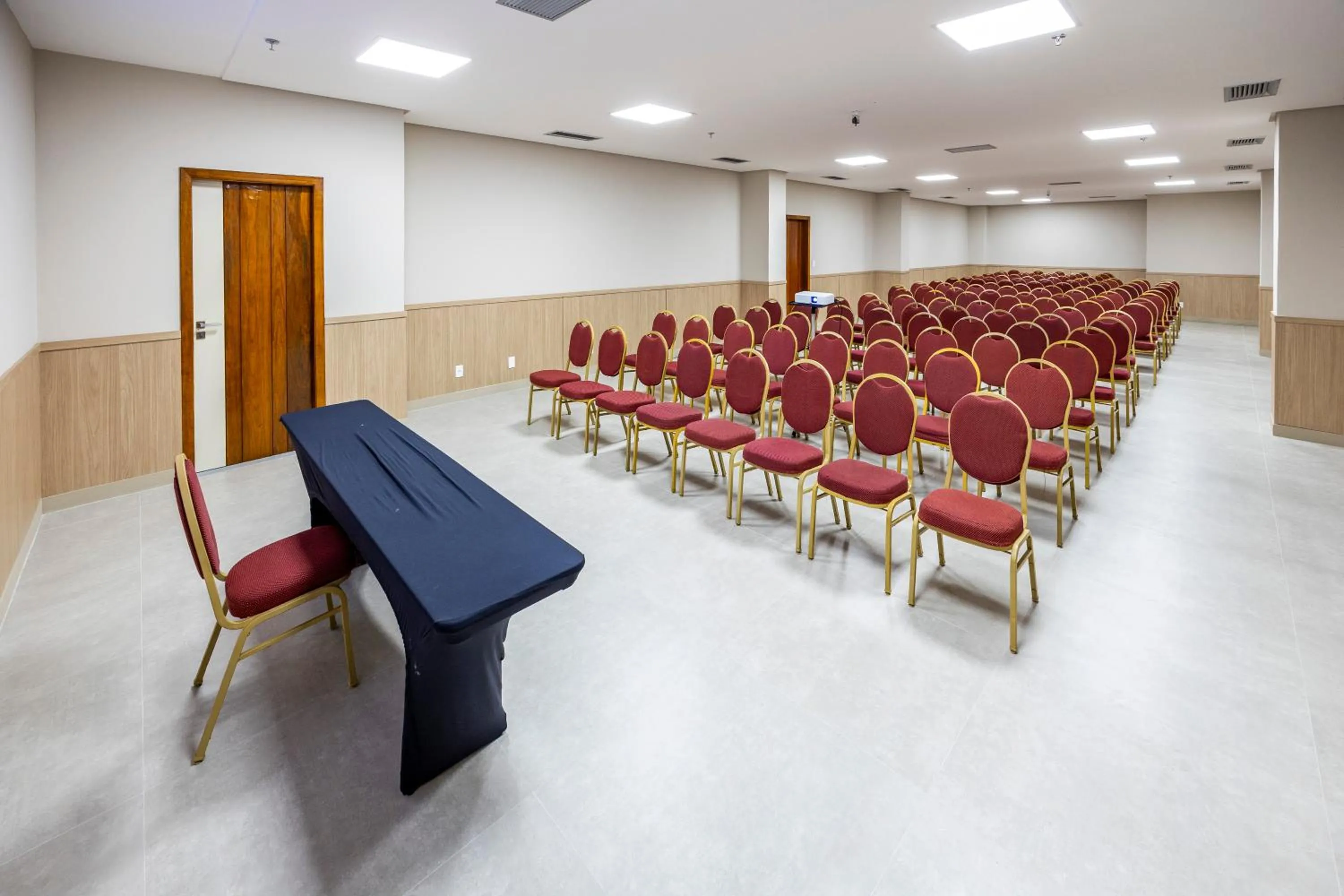 Banquet/Function facilities in Fiesta Bahia Hotel