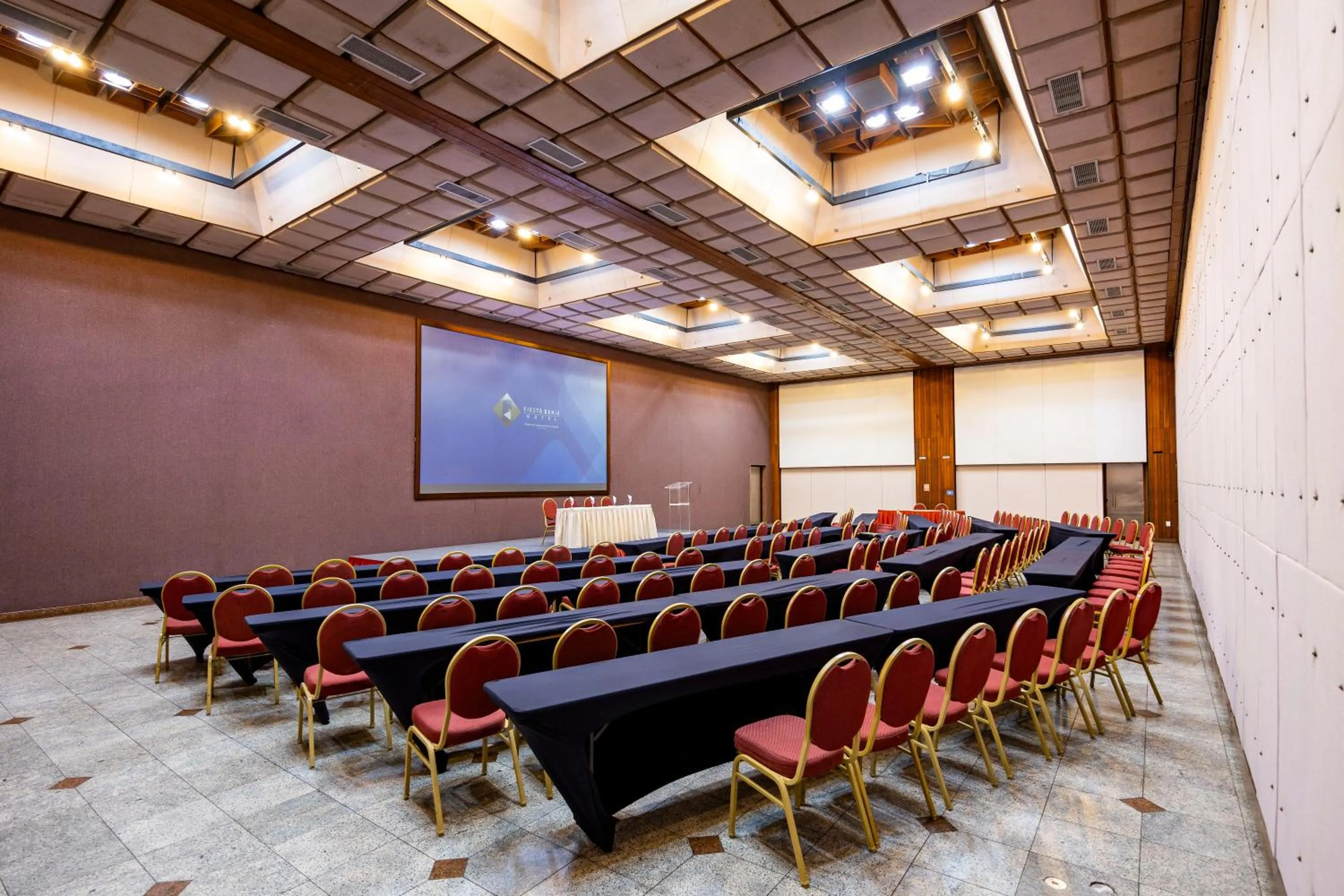 Banquet/Function facilities in Fiesta Bahia Hotel