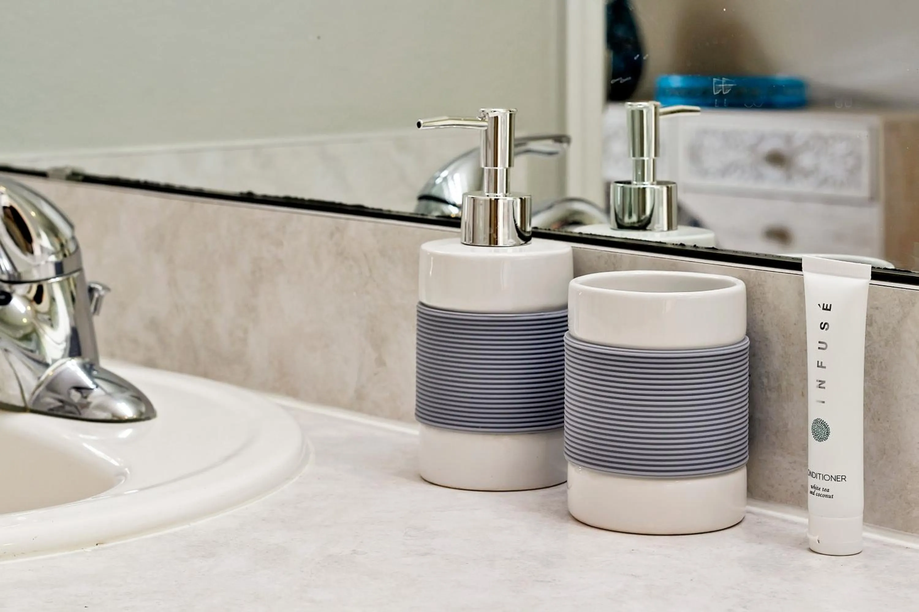 Bathroom in Star Lake Oasis - 4 bed family pool home