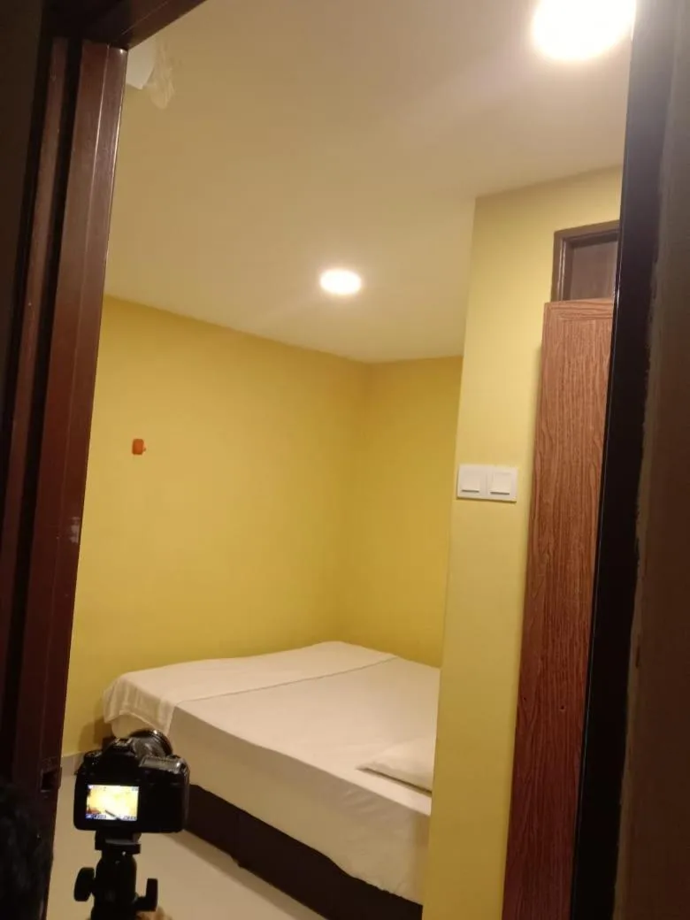 Bathroom, Bed in RAS Hotel