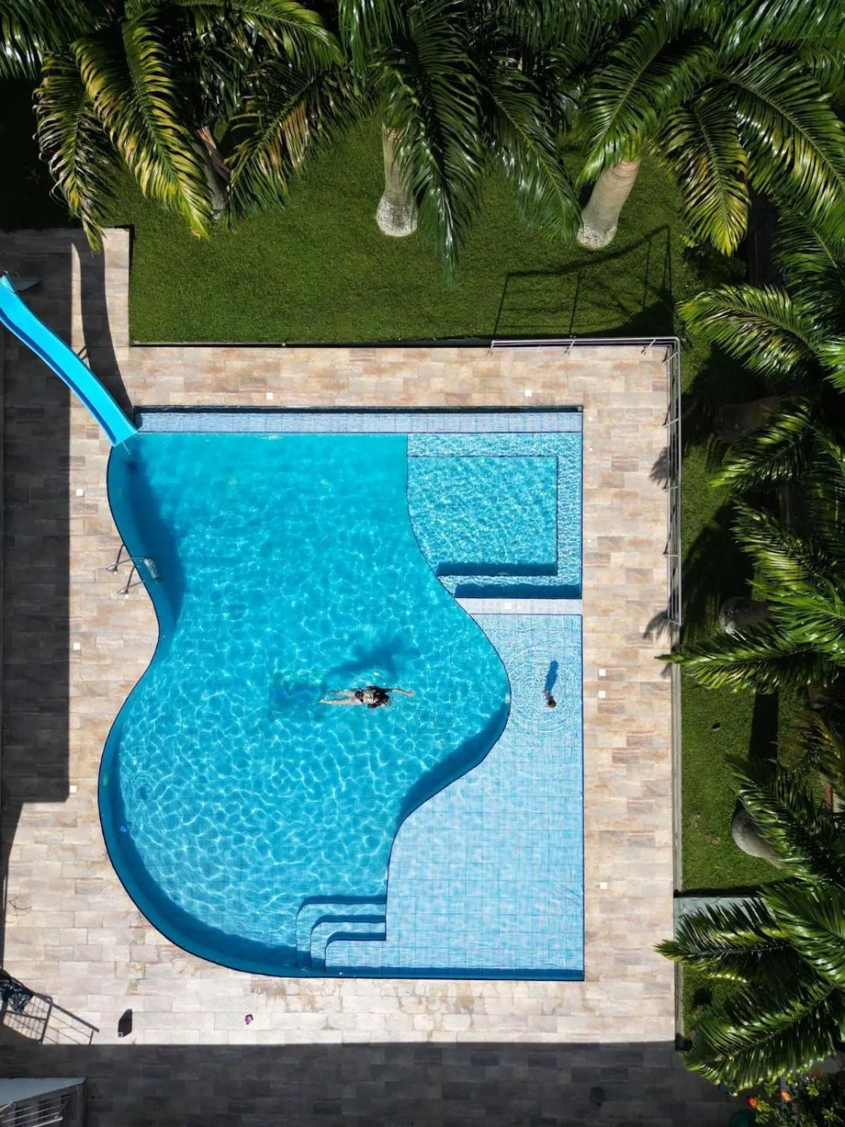 Swimming pool in Mirador El paraiso glamping