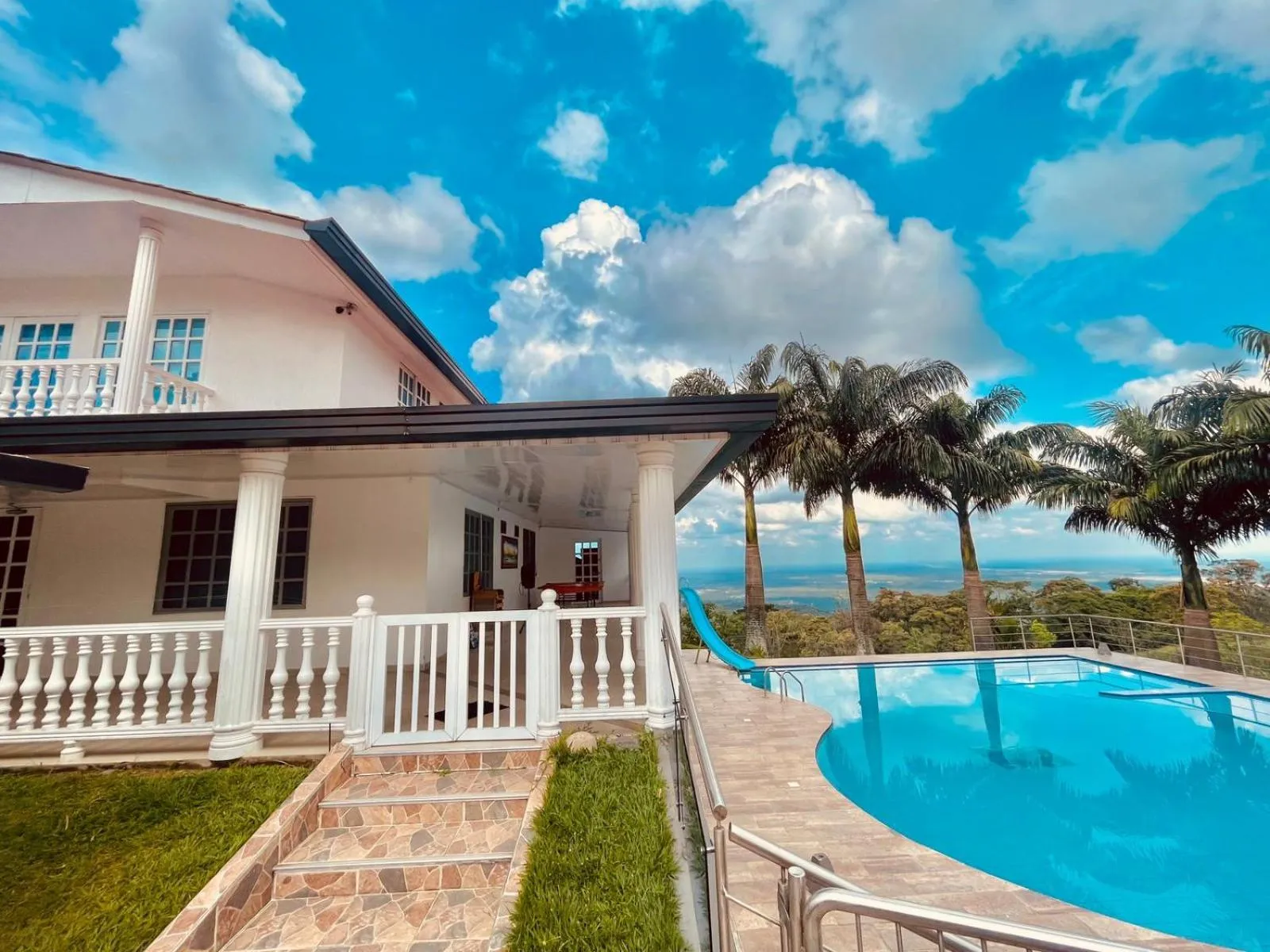 Property building in Mirador El paraiso glamping