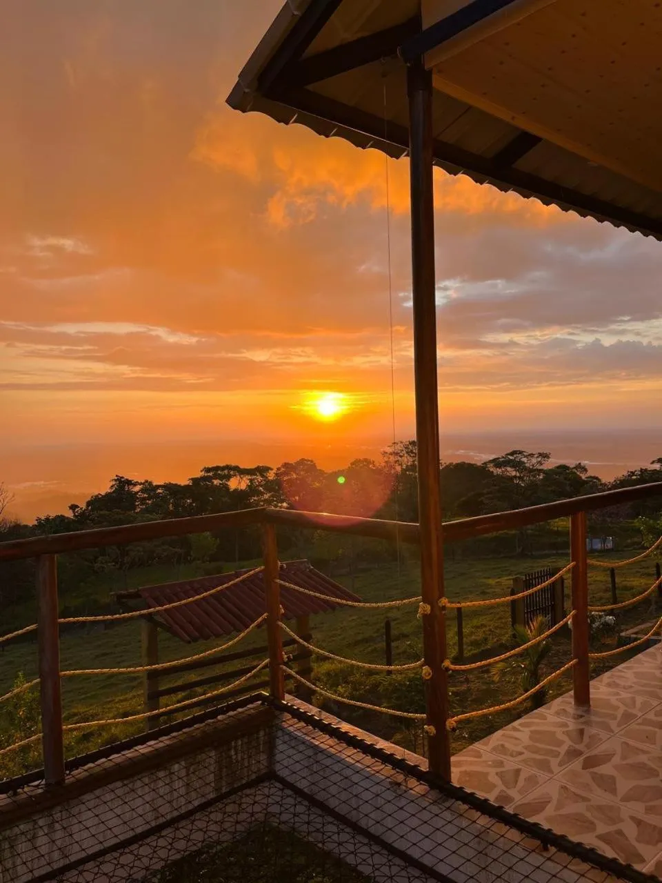 Sunrise in Mirador El paraiso glamping