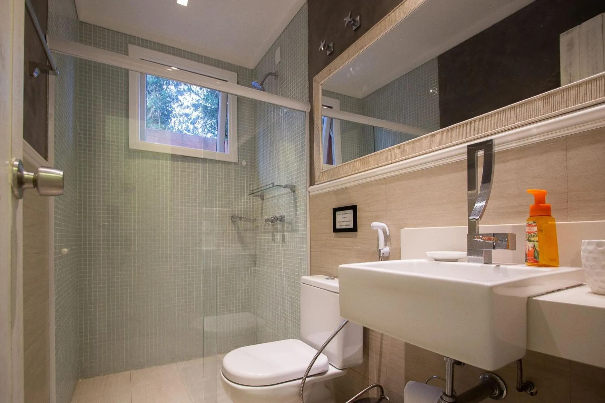 Shower in Búzios praia de Geribá, piscina e churrasqueira