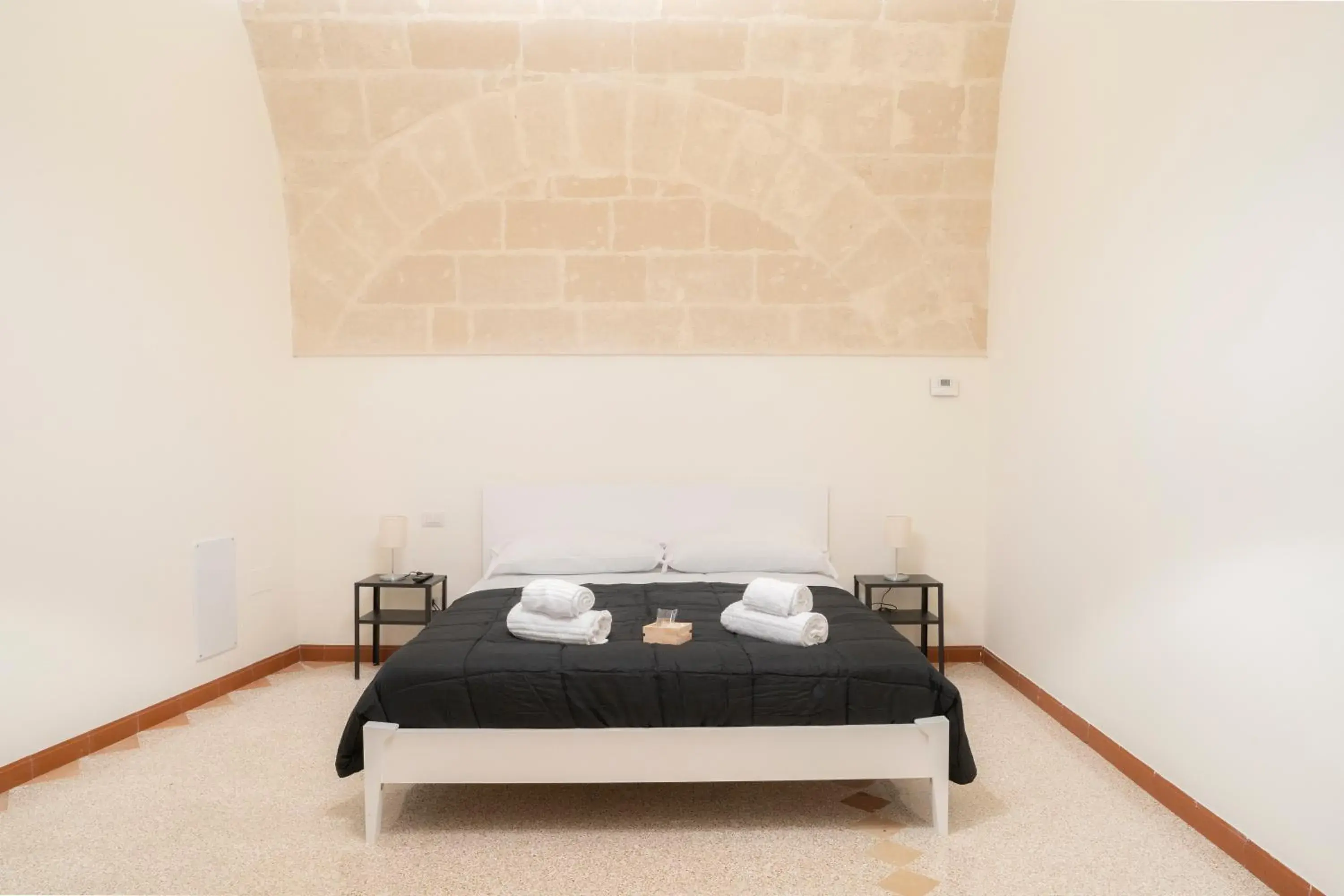 Superior Queen Room - single occupancy in Centometri Superior Queen Room - single occupancy in Centometri