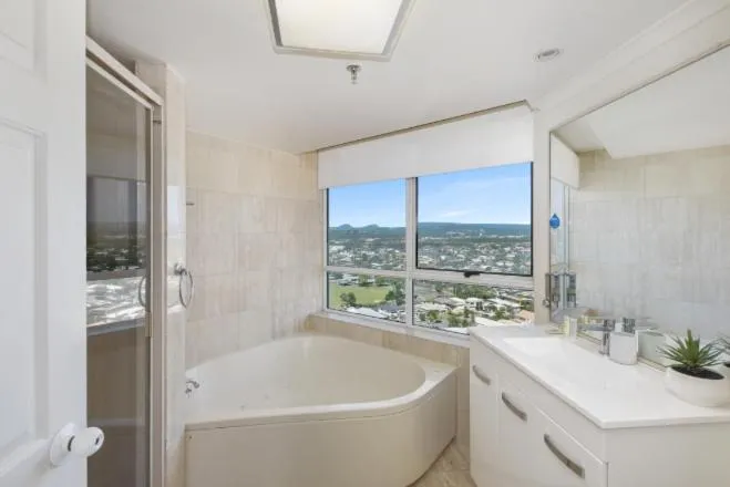 2nd Avenue Apartments - Hosted by Burleigh Letting