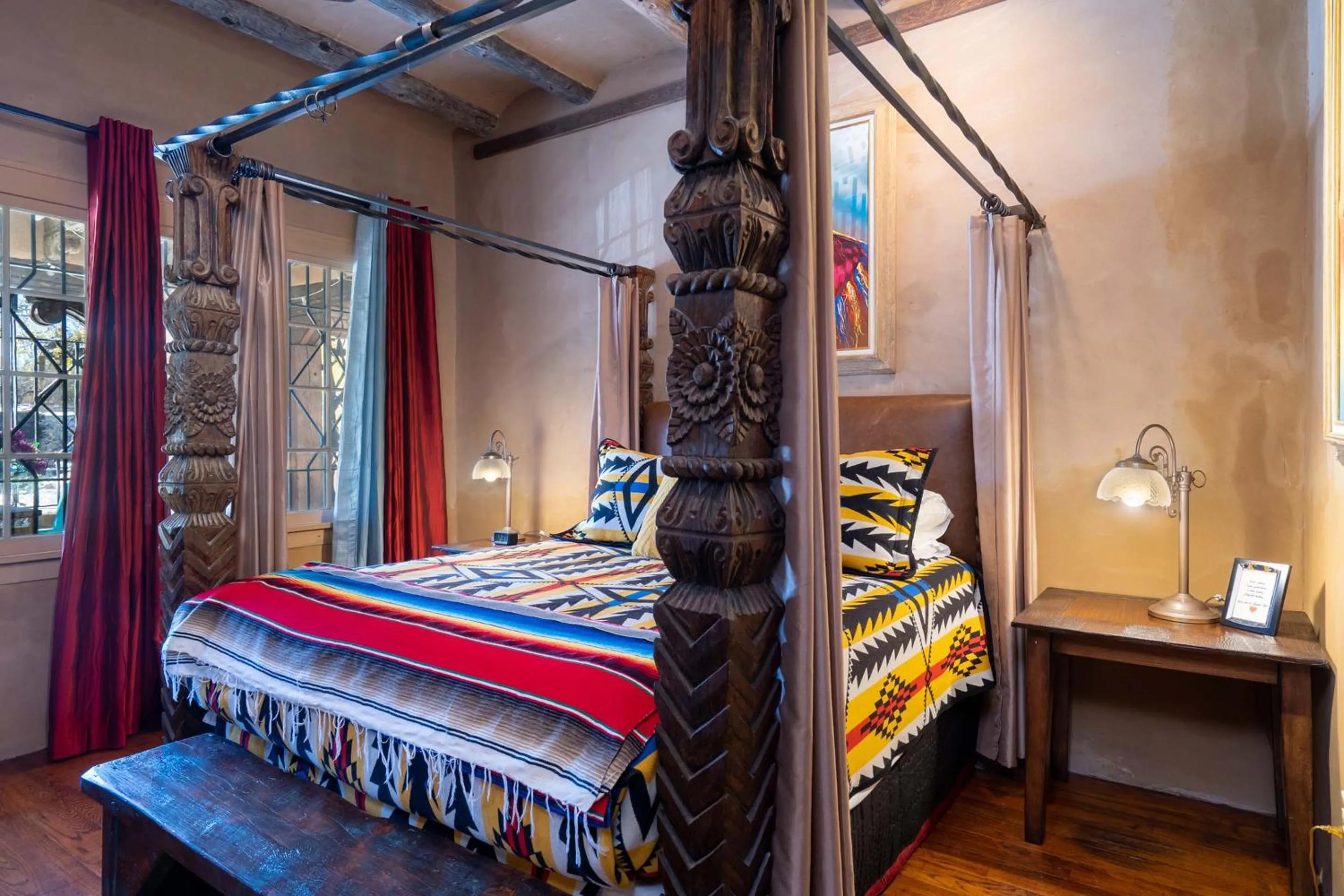 Property building, Bed in Turquoise Butterfly