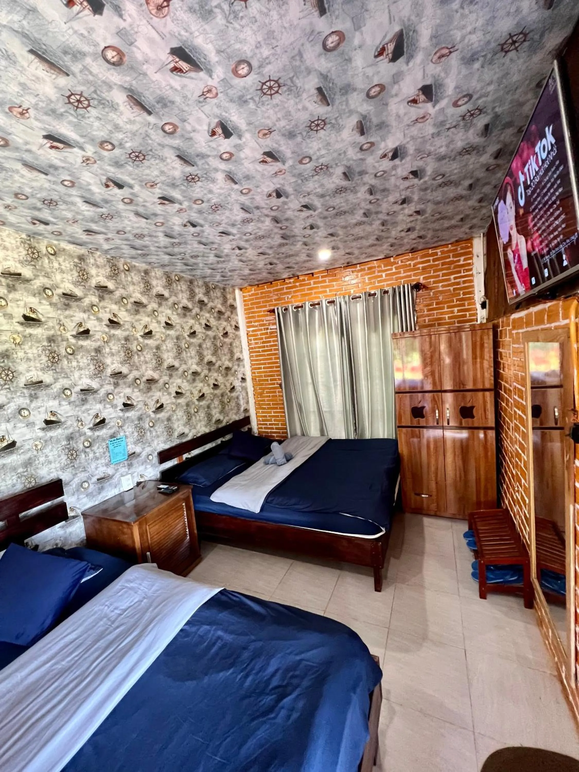 Communal lounge/ TV room in Hoa Son Village Da Lat