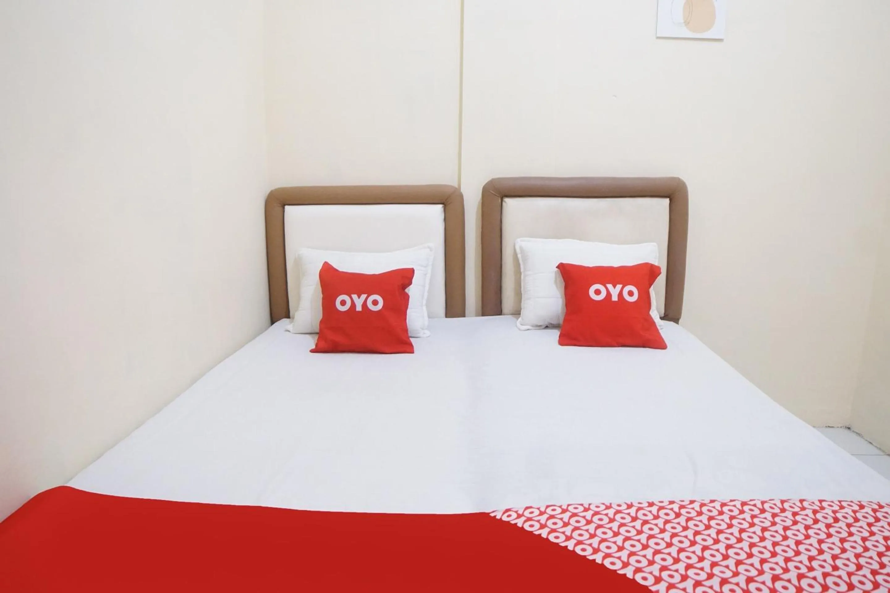 Bedroom, Bed in Hotel O Kost Ketapang Syariah