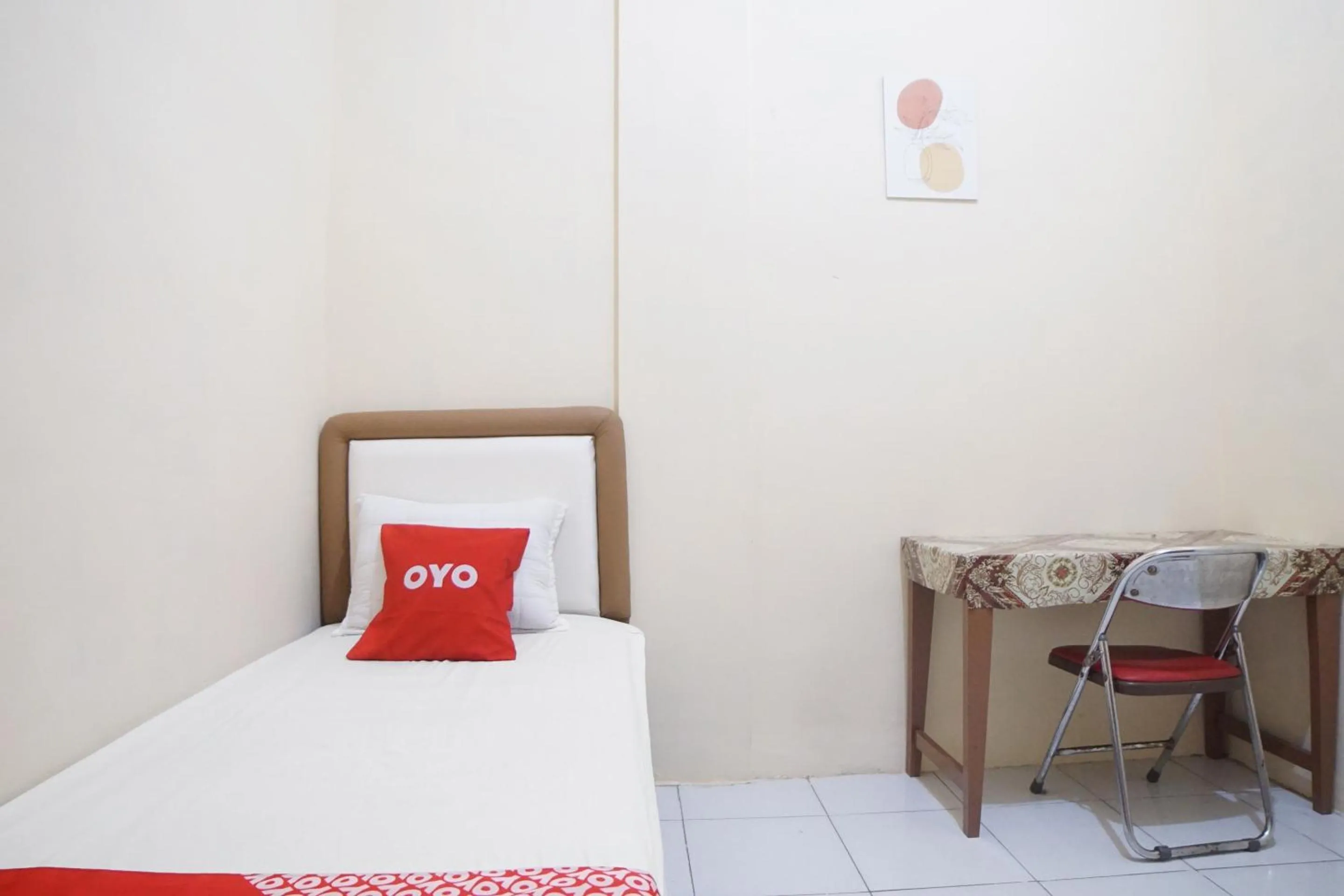 Bedroom, Bed in Hotel O Kost Ketapang Syariah
