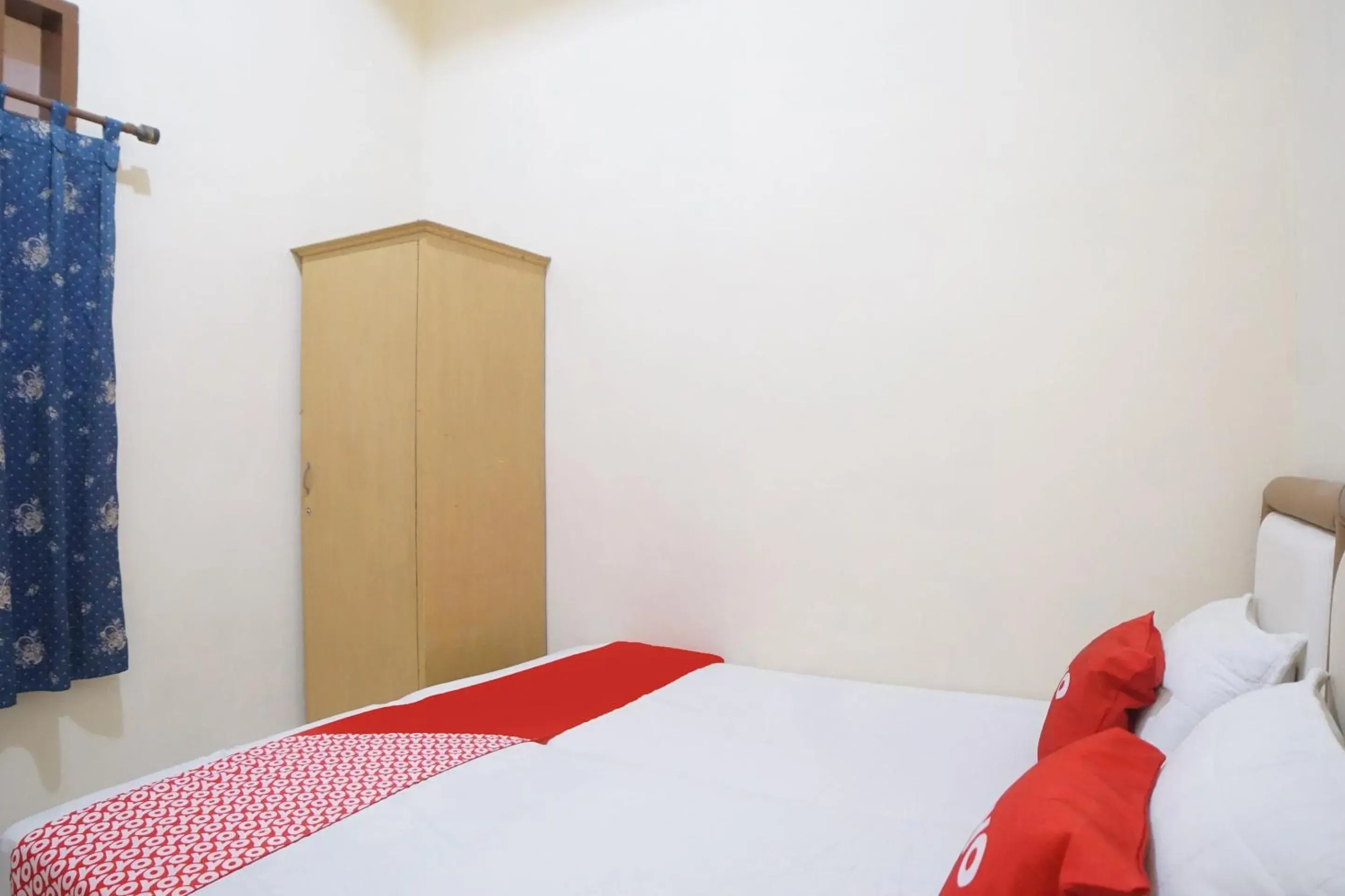 Bedroom, Bed in Hotel O Kost Ketapang Syariah Bedroom, Bed in Hotel O Kost Ketapang Syariah