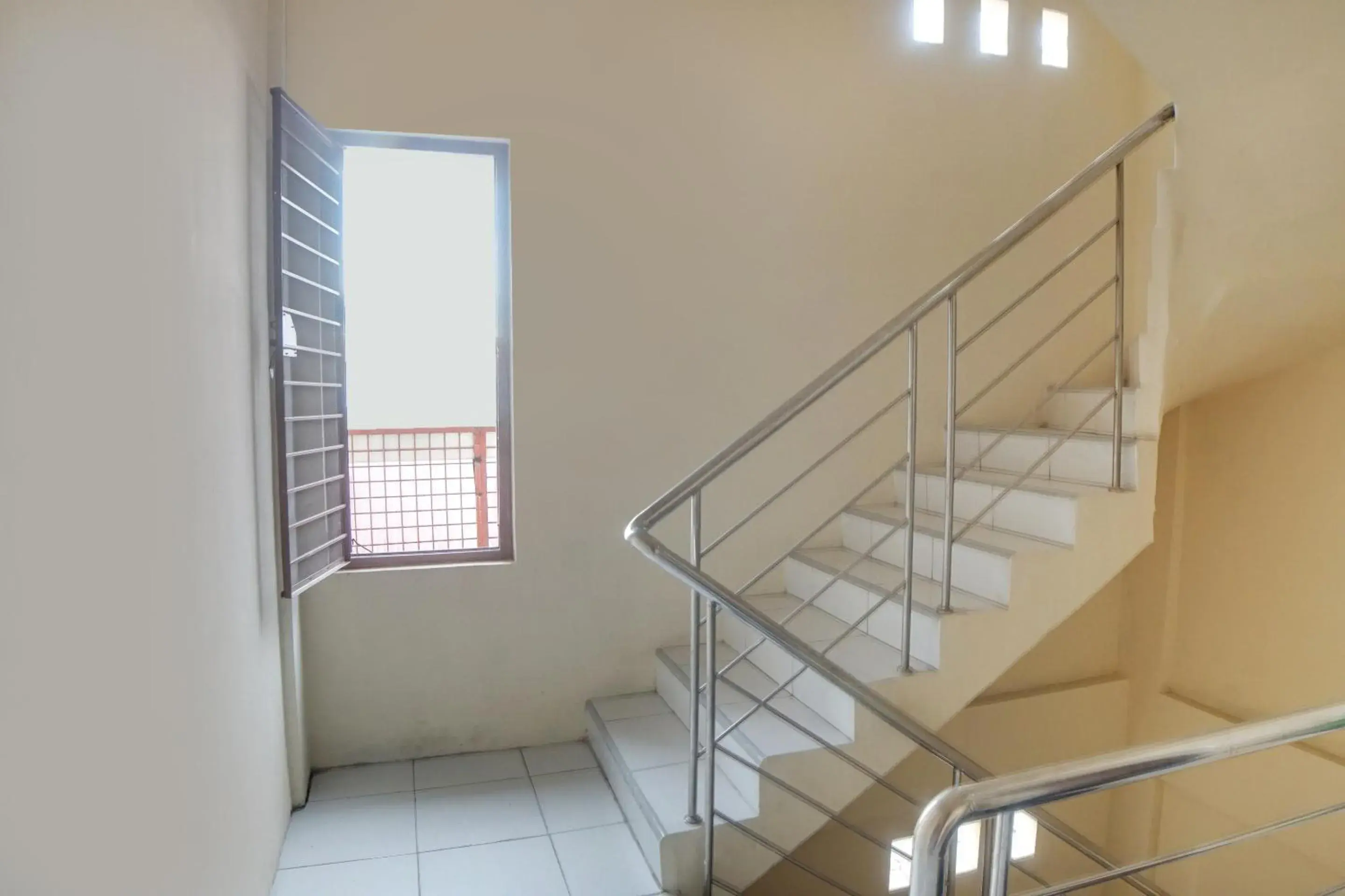 Lobby or reception in Hotel O Kost Ketapang Syariah Lobby or reception in Hotel O Kost Ketapang Syariah