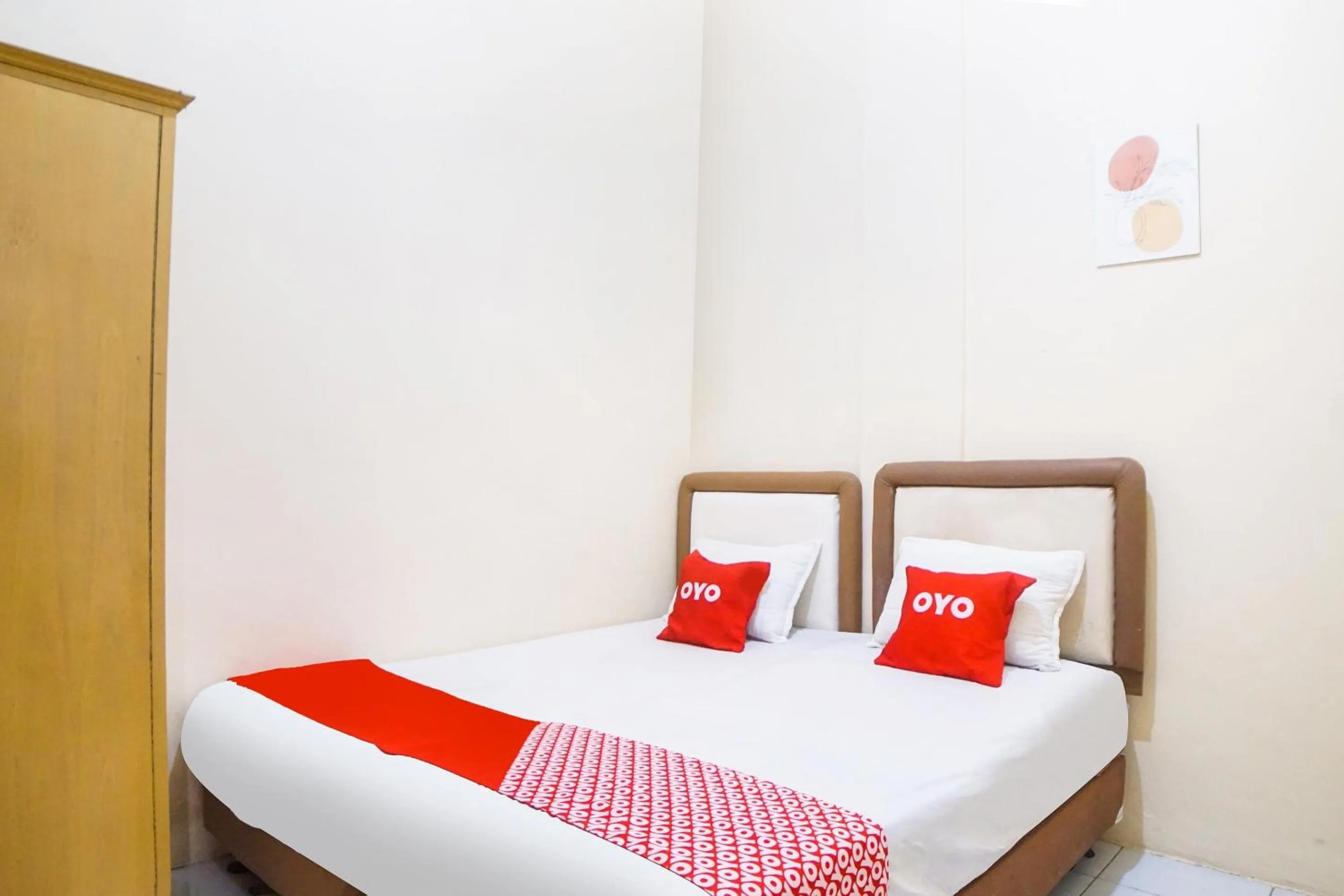 Bedroom, Bed in Hotel O Kost Ketapang Syariah