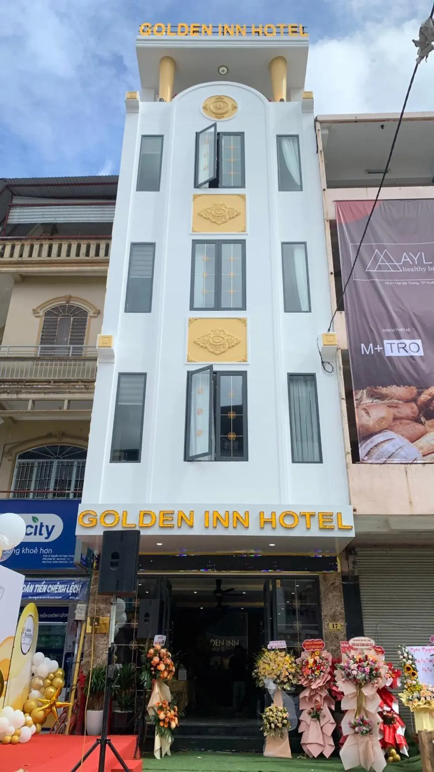 Property building in Hue Golden Inn Hotel Property building in Hue Golden Inn Hotel