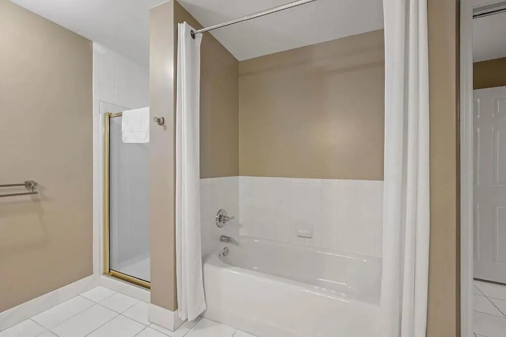 Bathroom in 3/3 Condo on Texas Motor Speedway