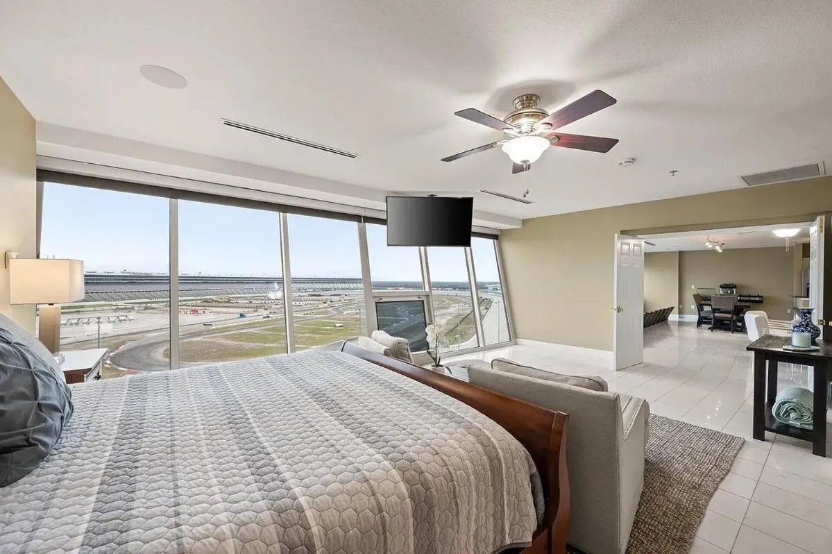 Bedroom, Bed in 3/3 Condo on Texas Motor Speedway