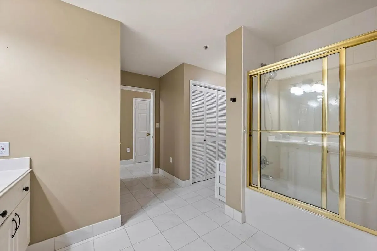 Bathroom in 3/3 Condo on Texas Motor Speedway