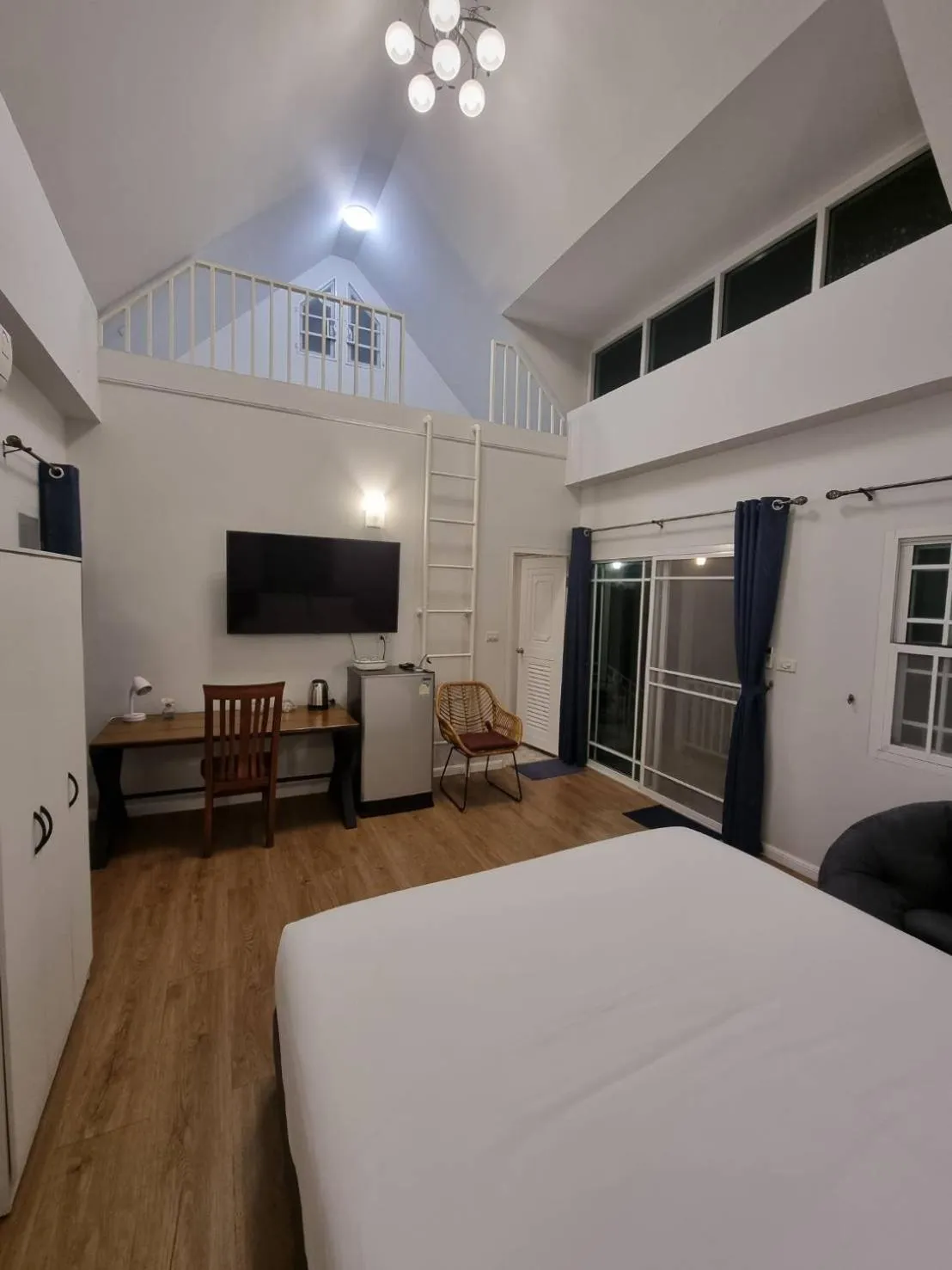 Bed in MonMin Farmstay