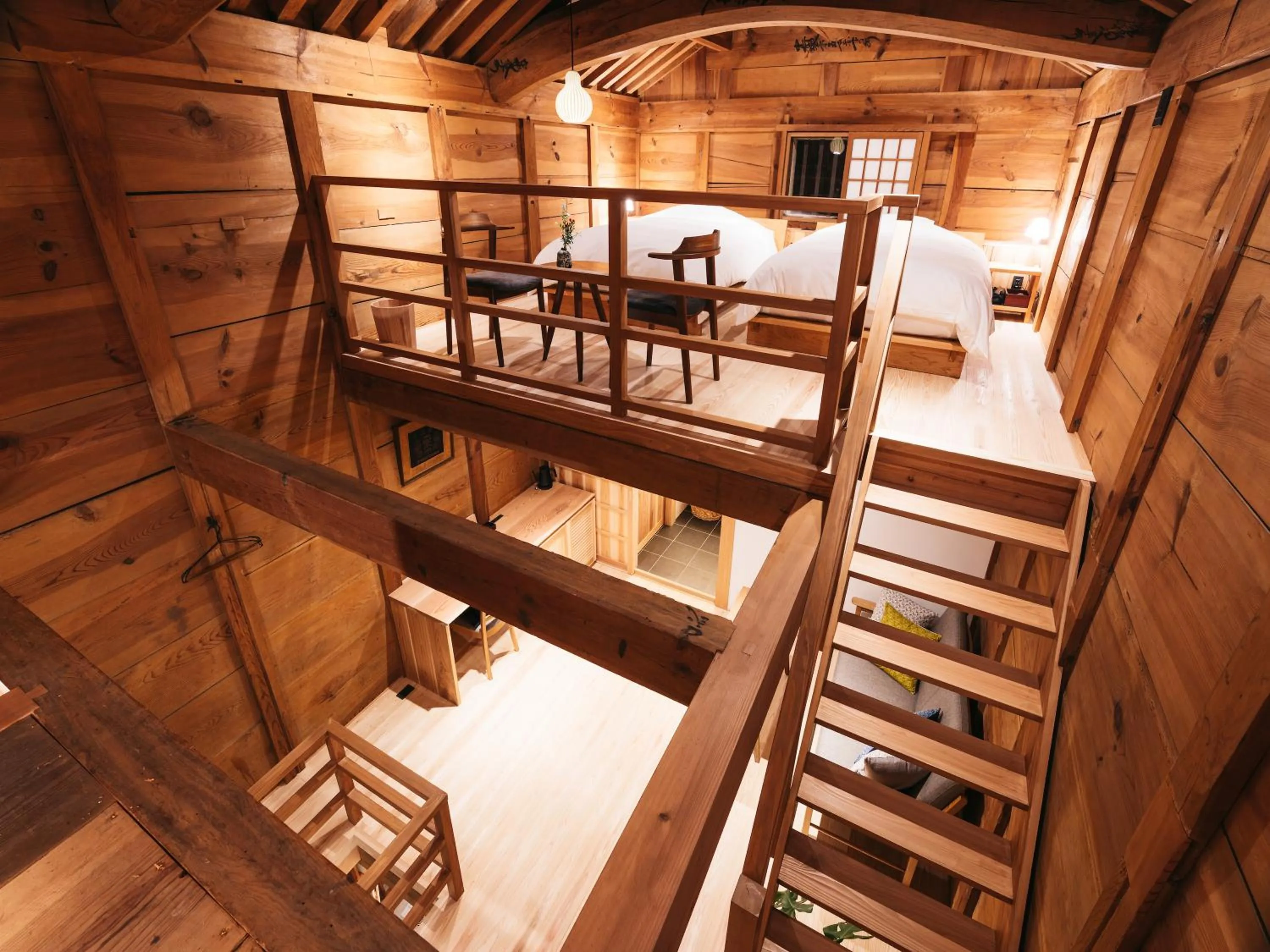 Photo of the whole room in RITA Izumo Hirata