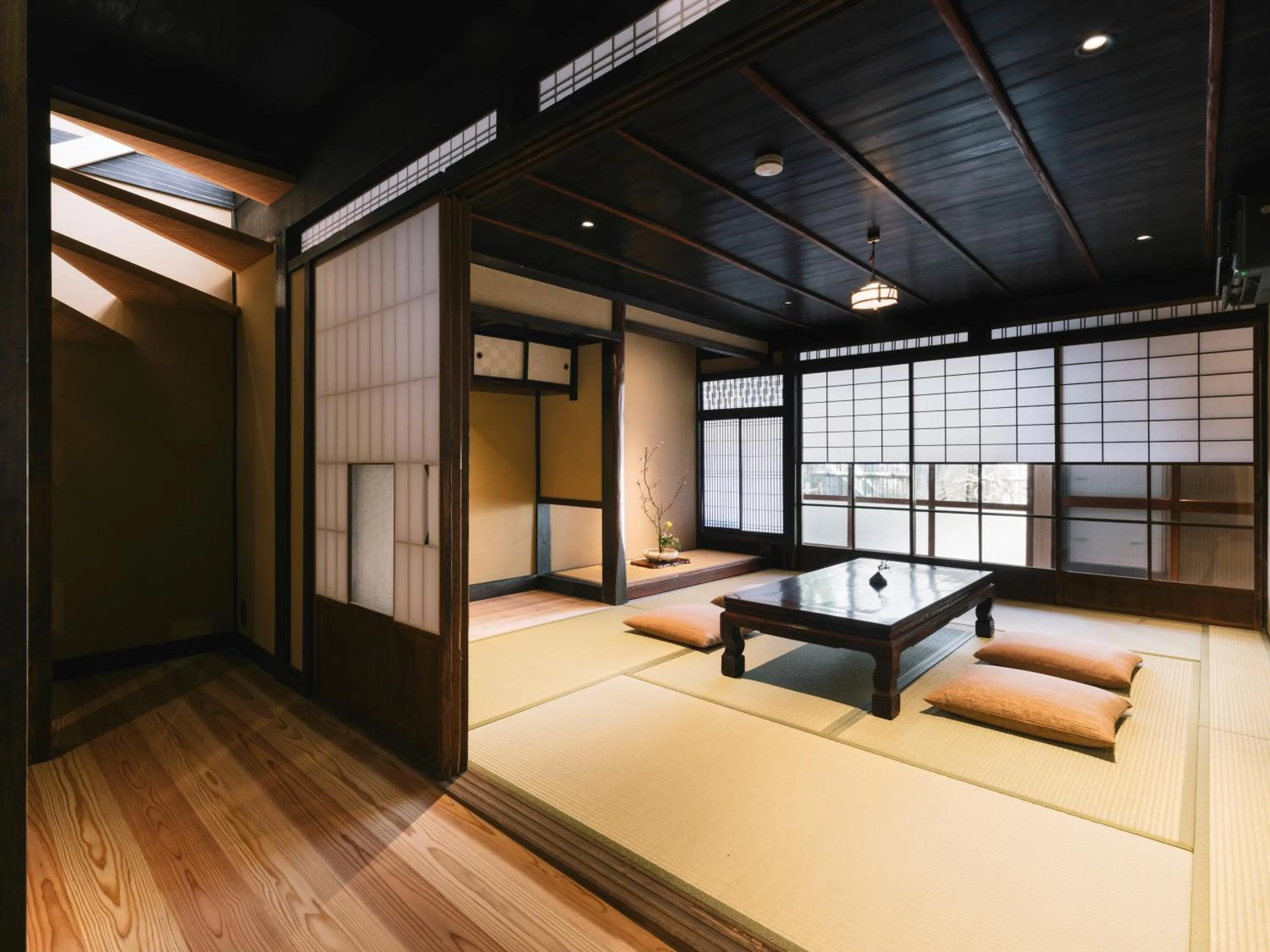 Living room, Bed in RITA Izumo Hirata