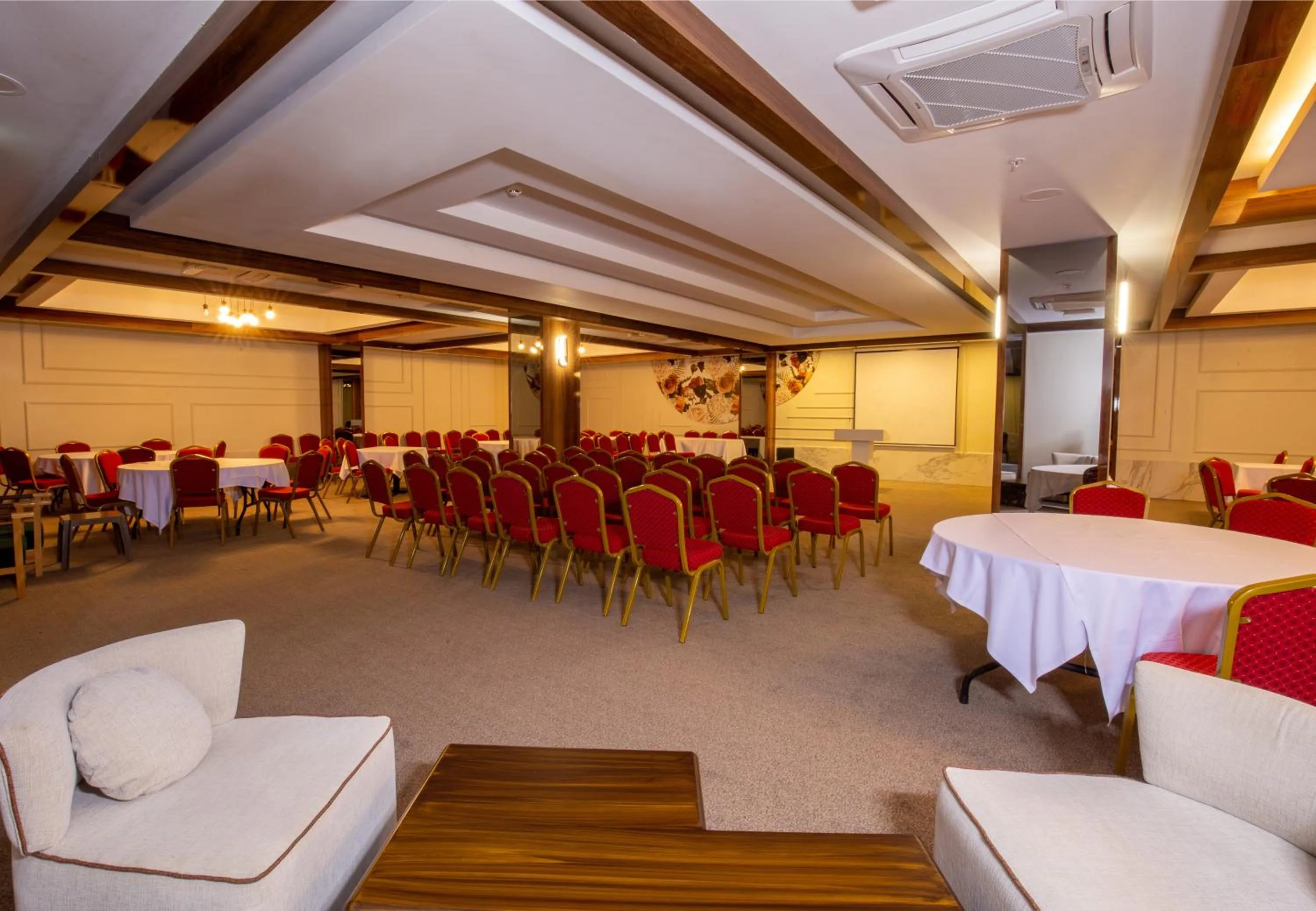 Meeting/conference room in Hane Sun Elite Hotel