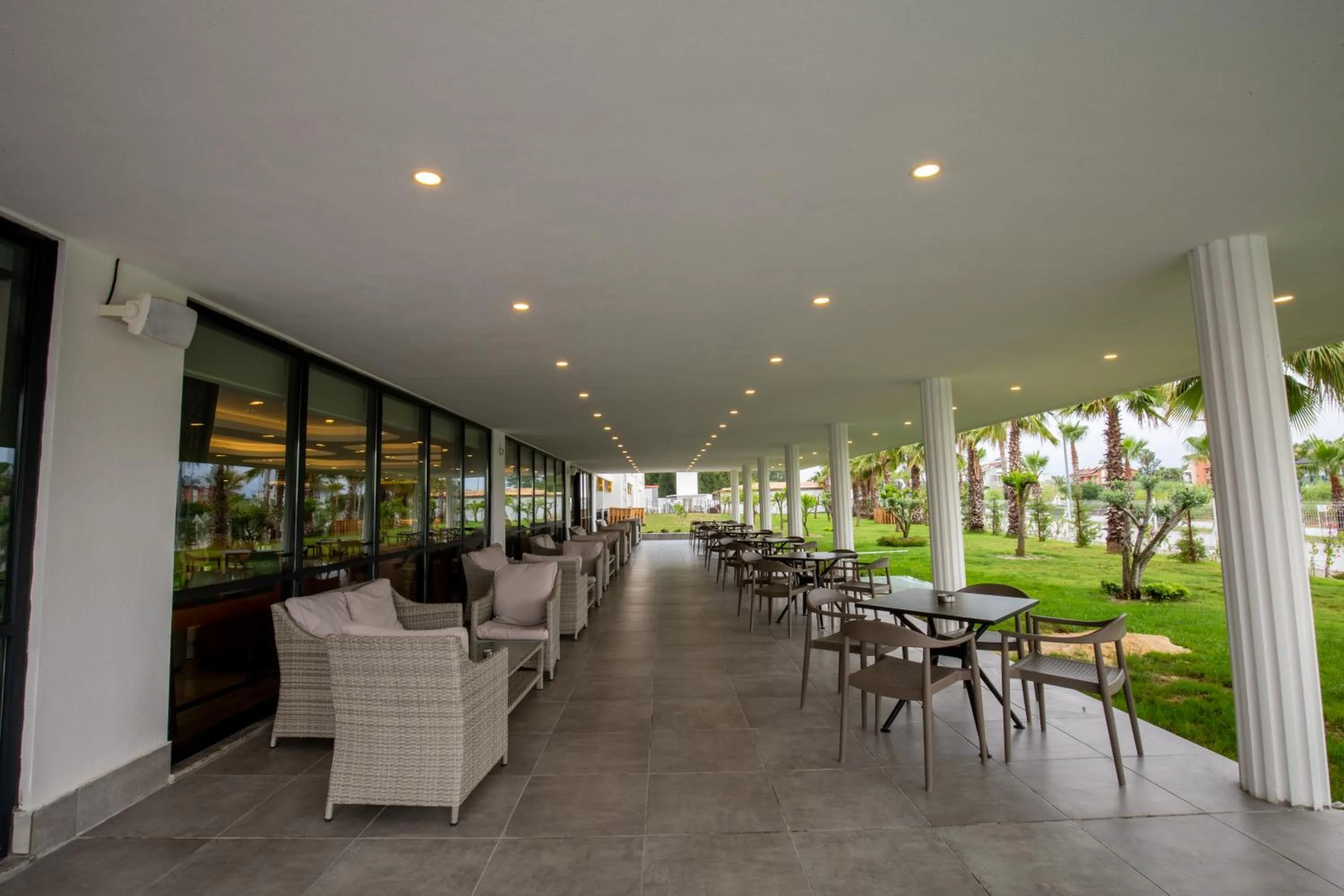 Seating area in Hane Sun Elite Hotel