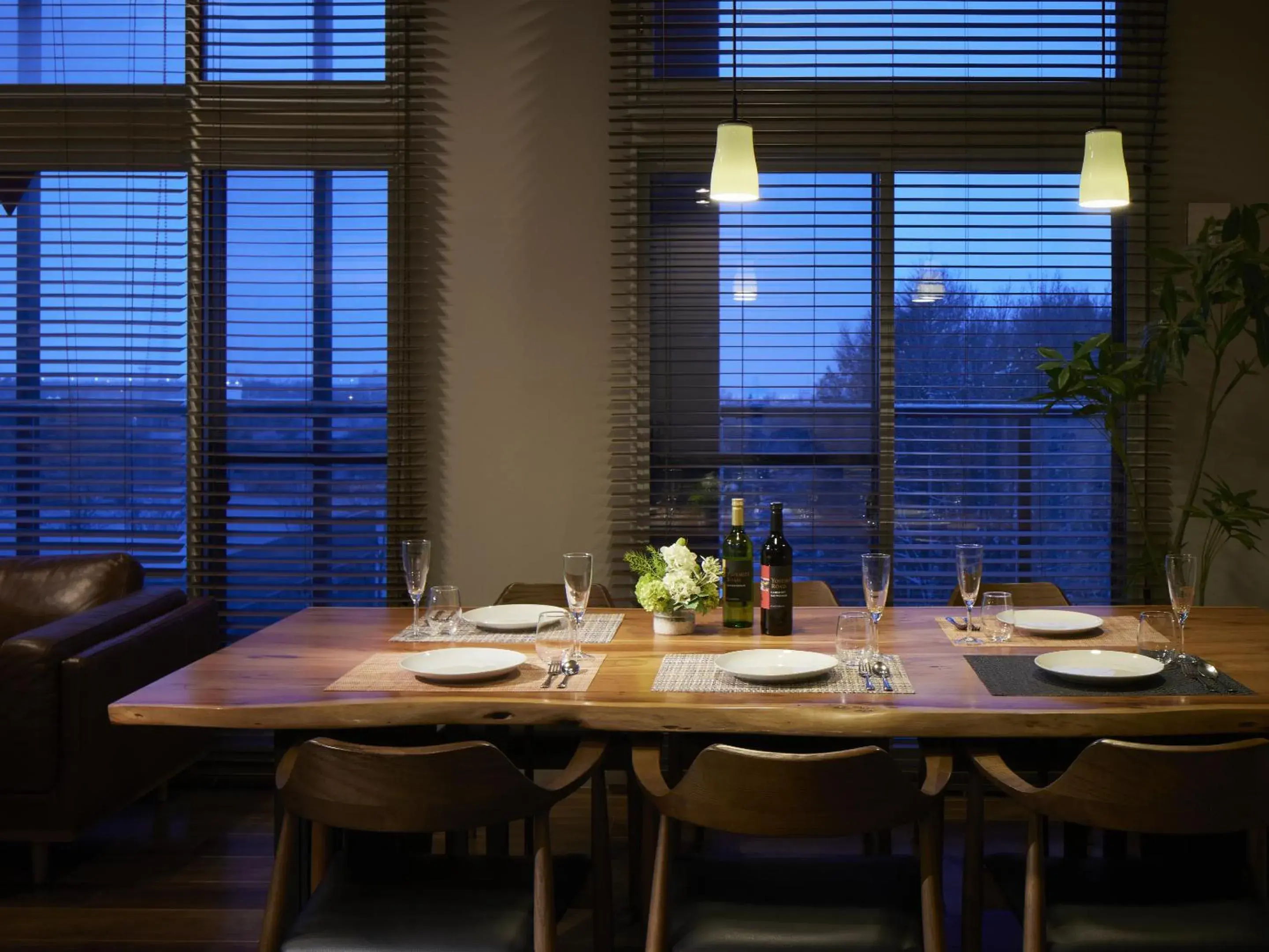 Dining area in Minn Chitose Dining area in Minn Chitose