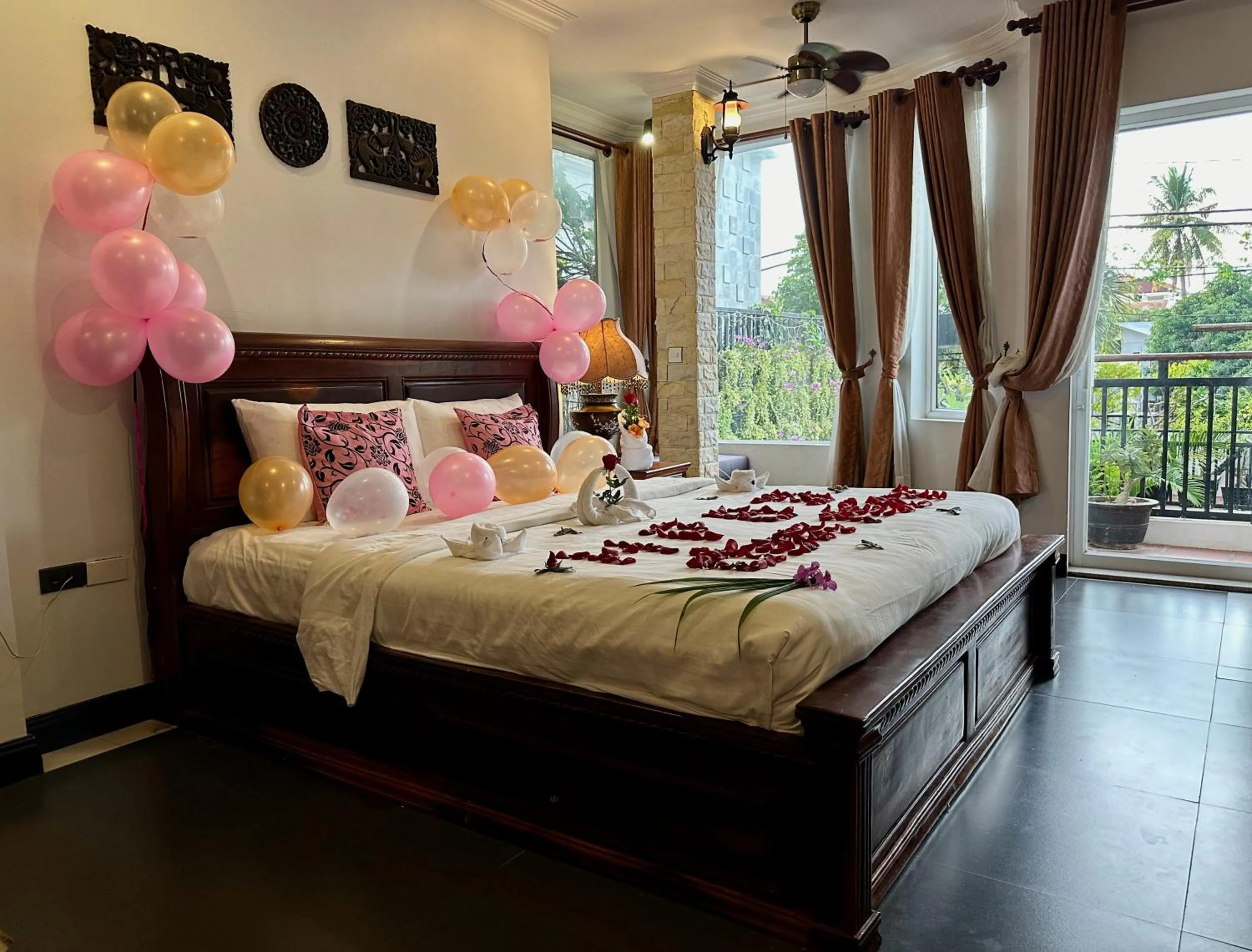 Bed in The Five Senses Boutique Hotel