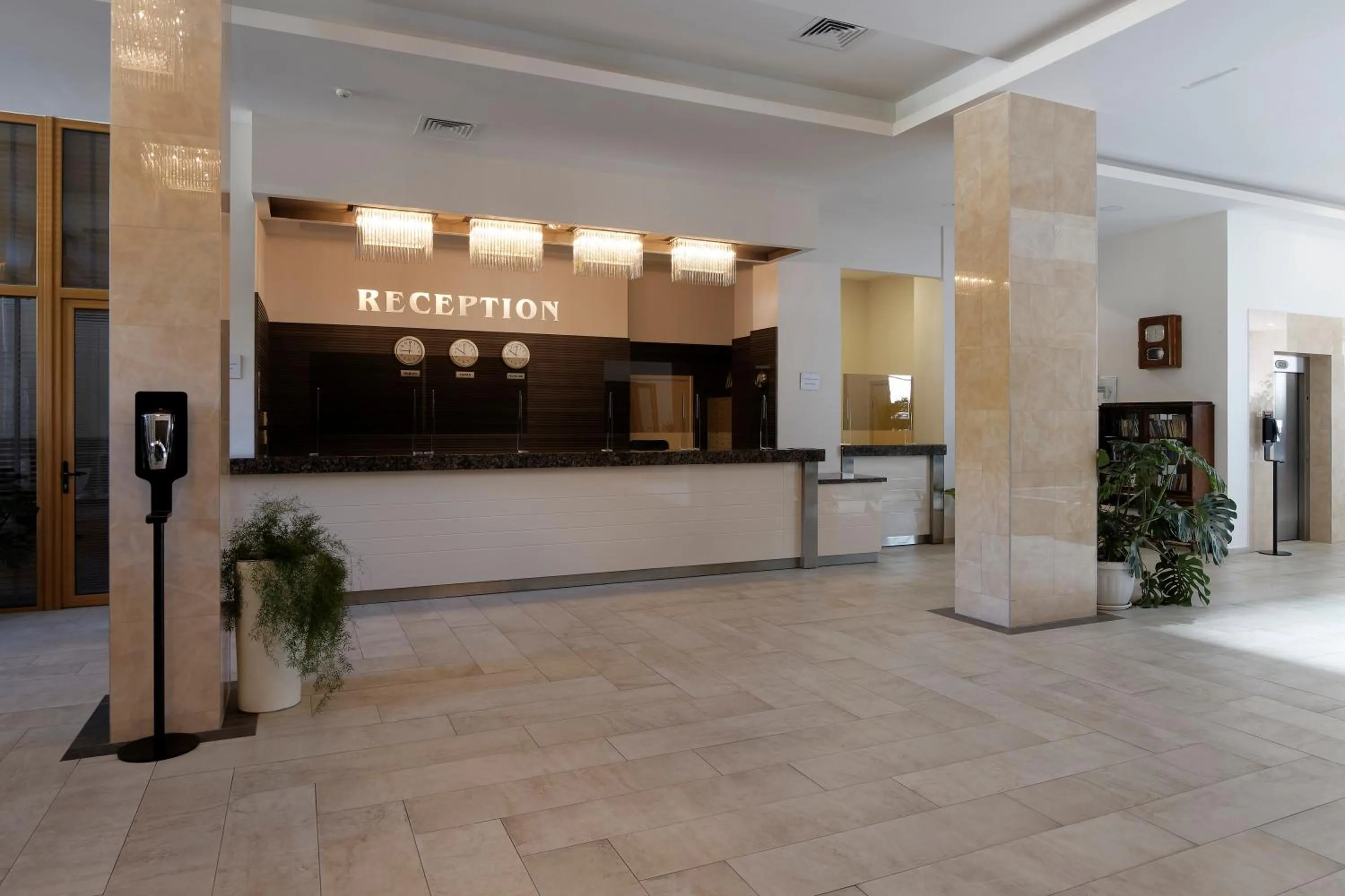 Lobby or reception in Hotel Slavey - All Inclusive
