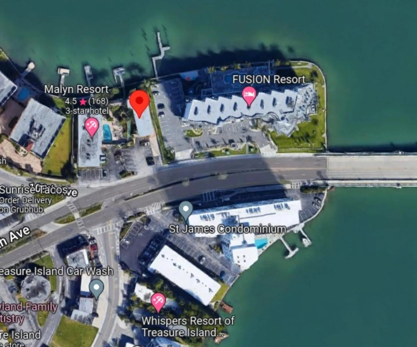 Searenity, Waterside studio in the heart of Treasure Island, walk to beach