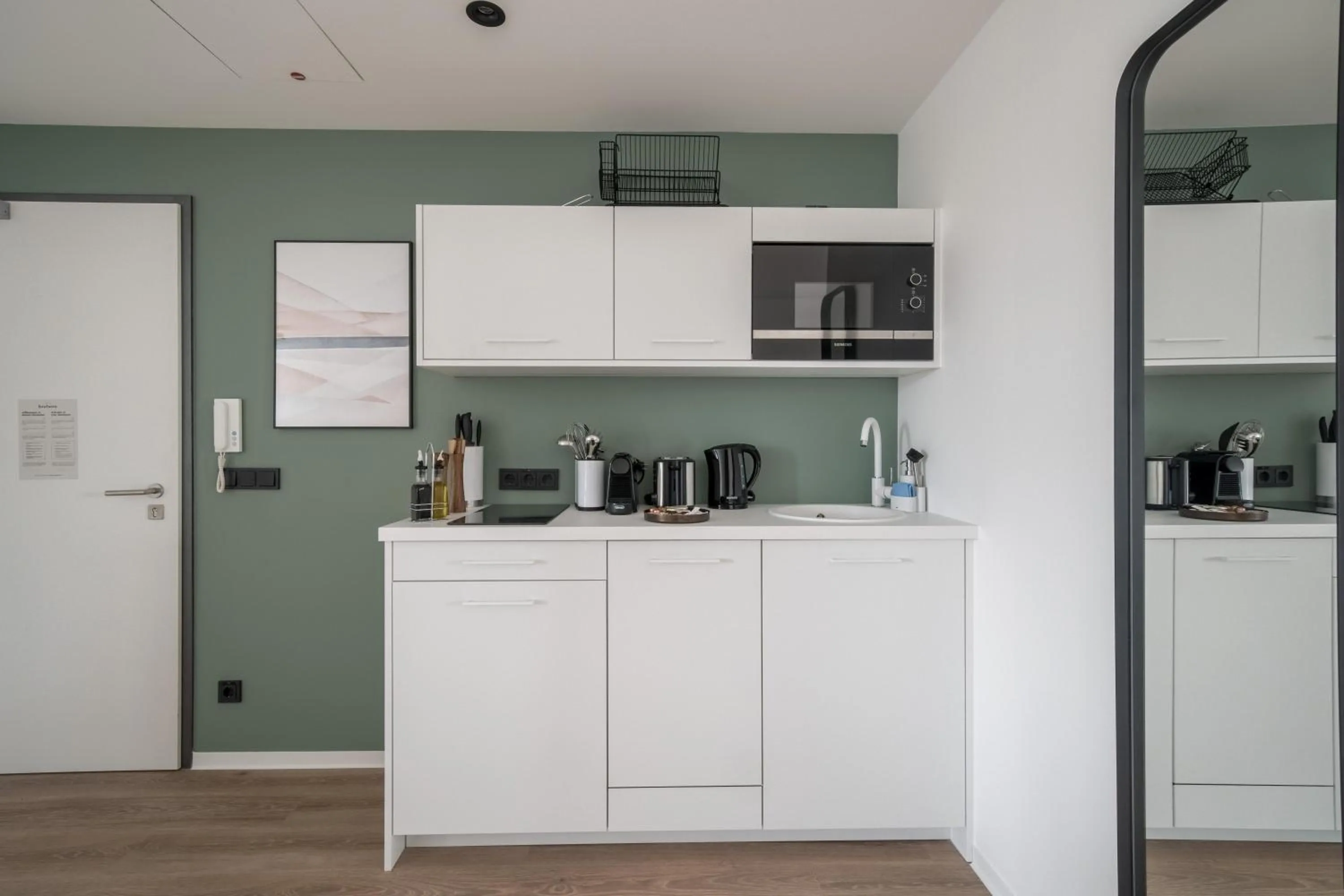 Coffee/tea facilities in Limehome Saarbrücken Berliner Promenade