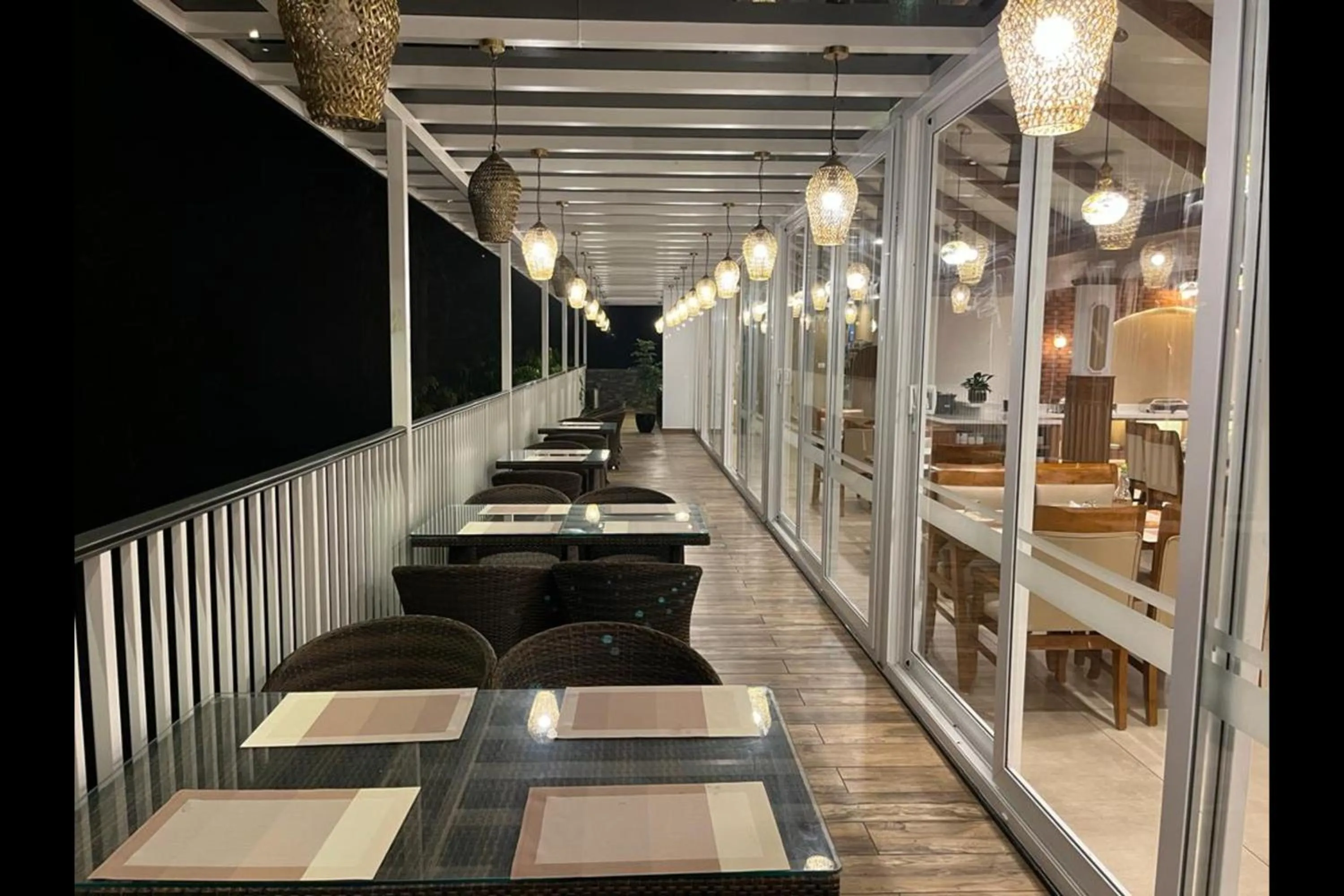 Restaurant/places to eat in British County Resorts