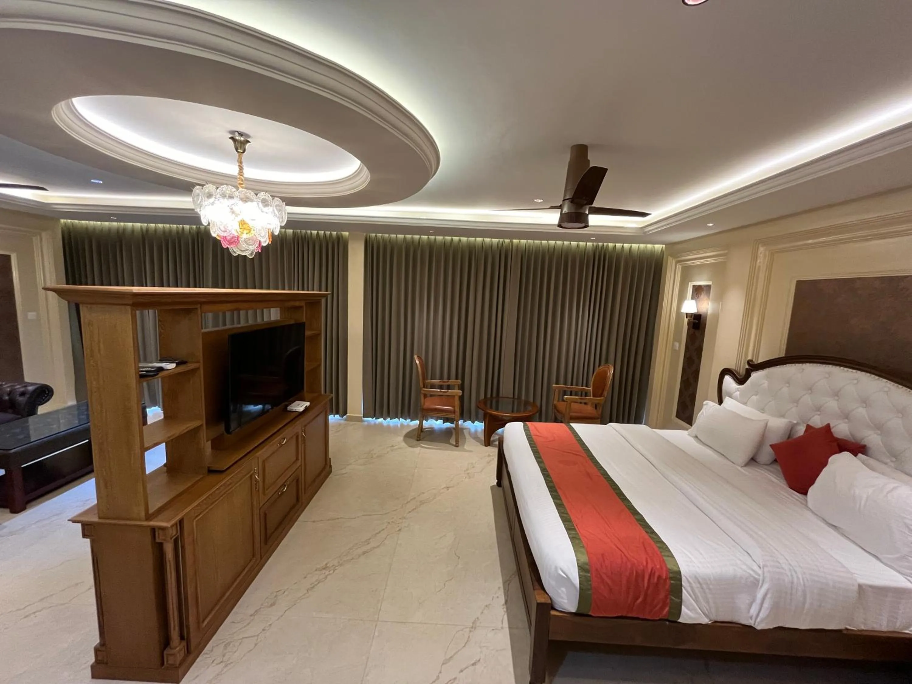 Bedroom, Bed in British County Resorts