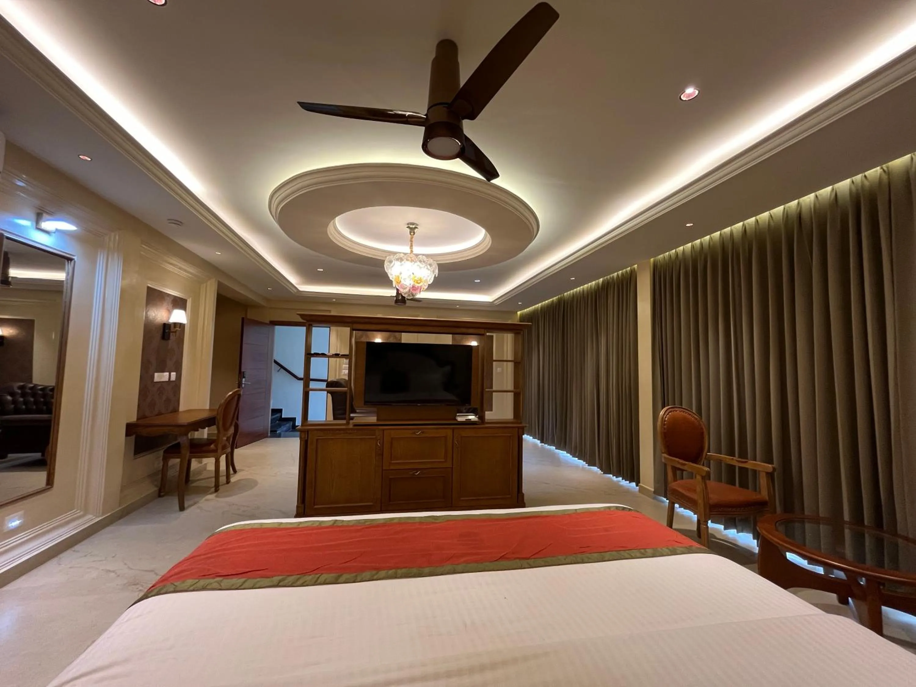 Bedroom, Bed in British County Resorts