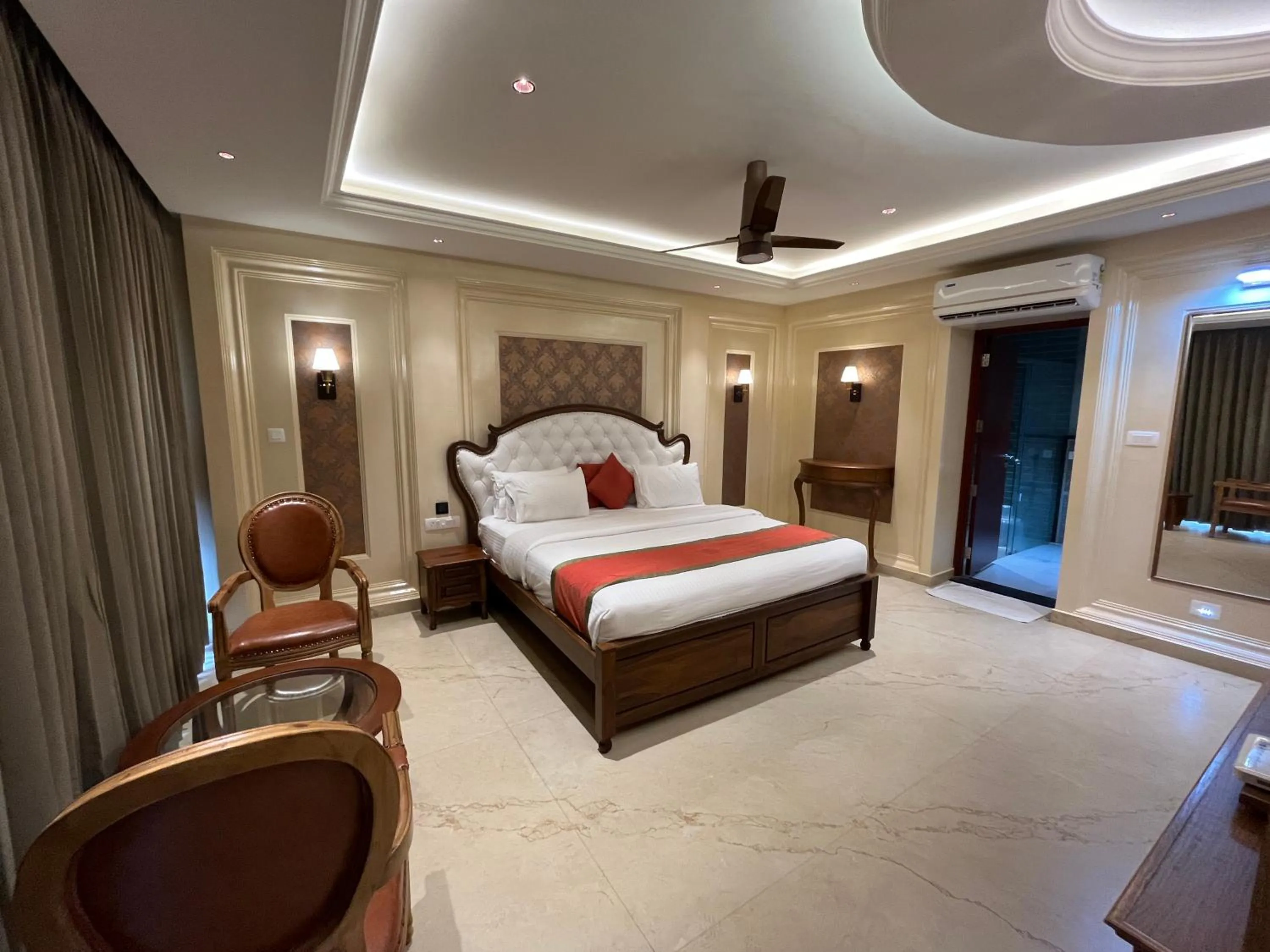 Bedroom, Bed in British County Resorts