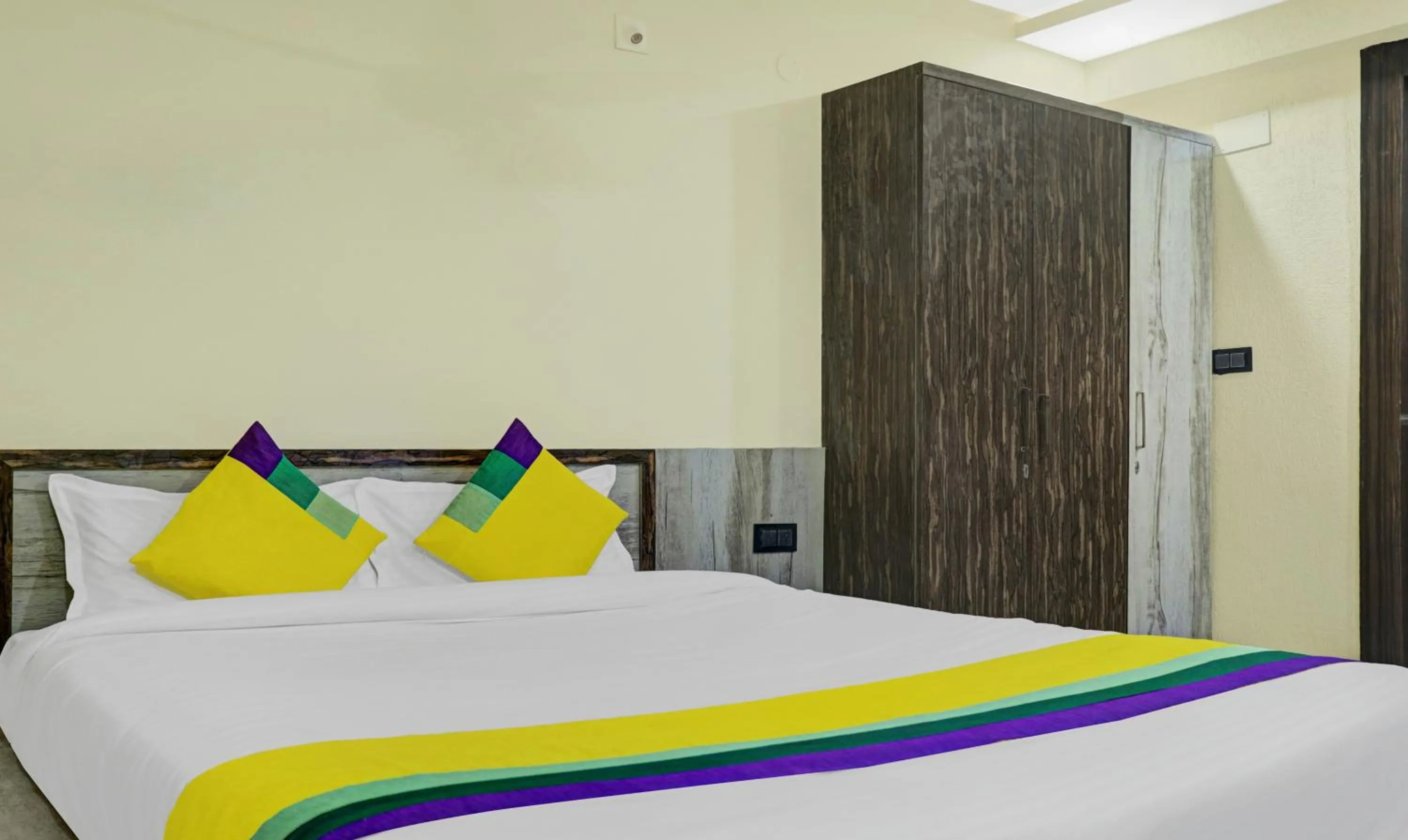 Bedroom, Bed in Itsy Hotels Cradle Regency