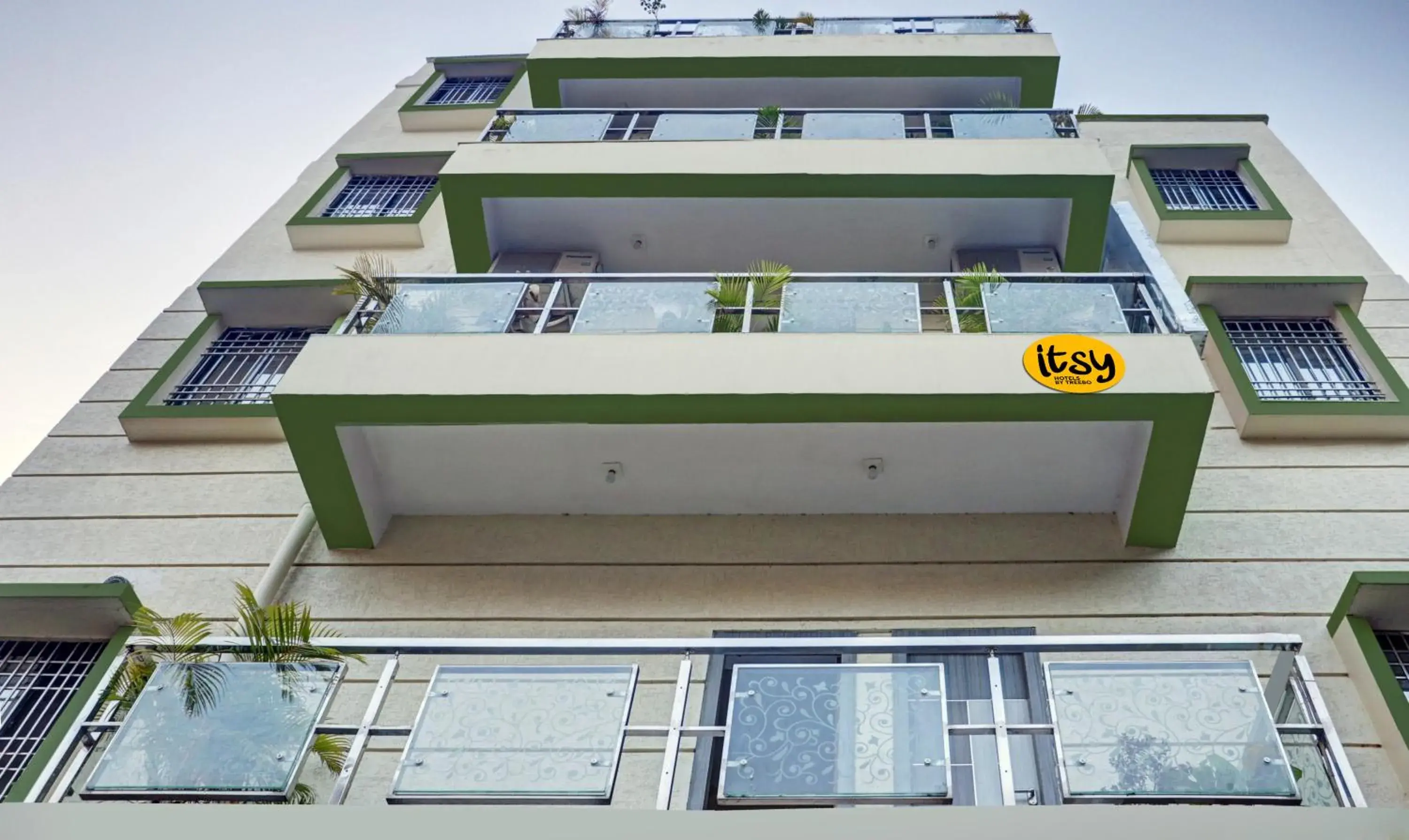 Property building in Itsy Hotels Cradle Regency Property building in Itsy Hotels Cradle Regency