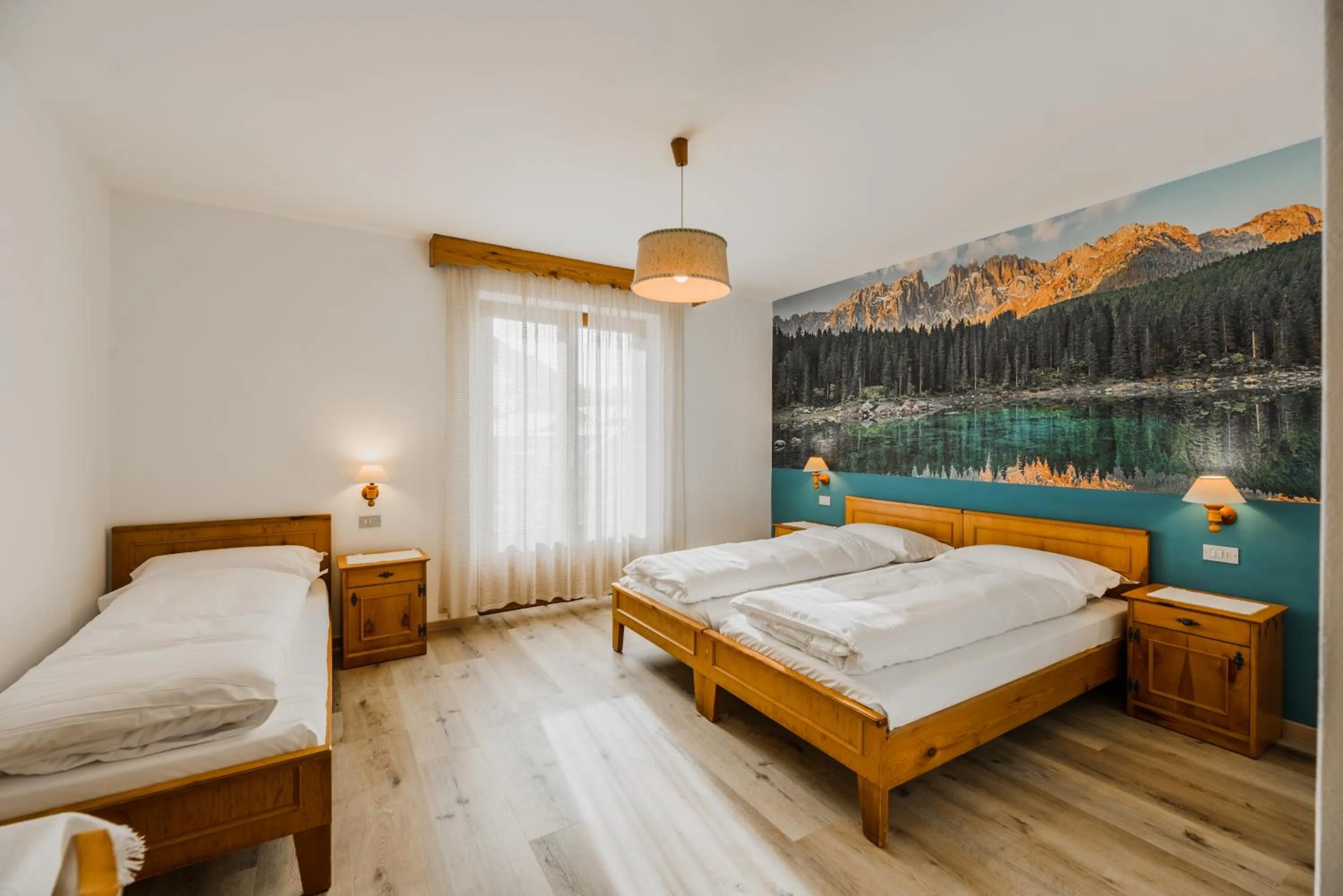 Bed in Hotel Garnì Rosengarten