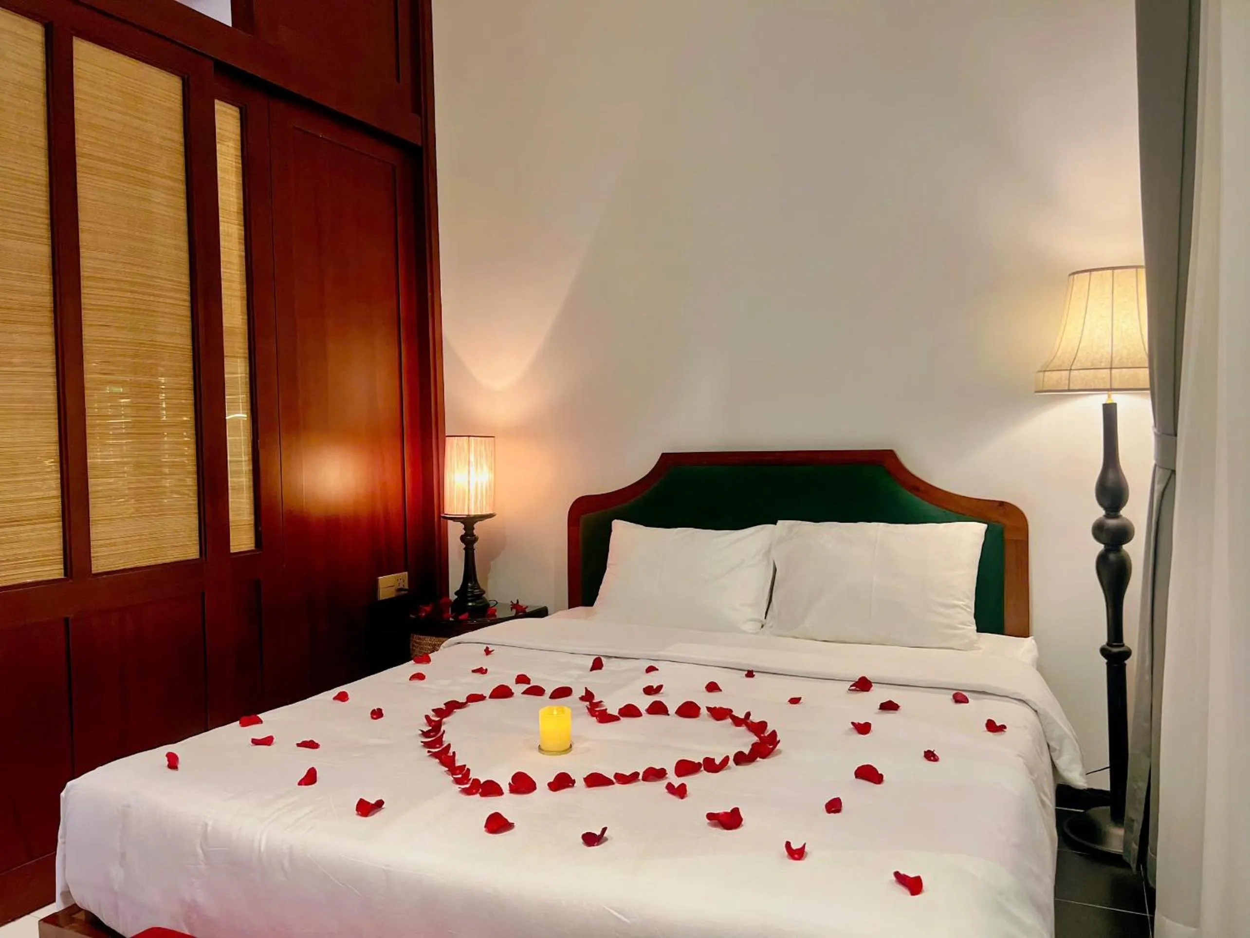 Bed in Camellia Residence Hanoi