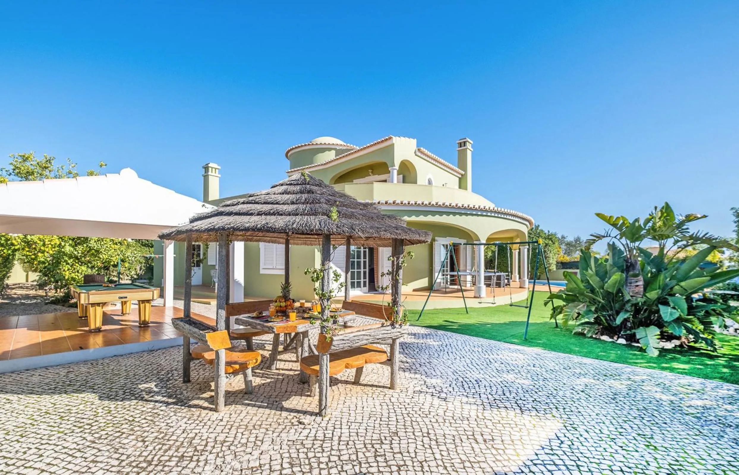 Garden in Villa San Juan by Algarve Vacation
