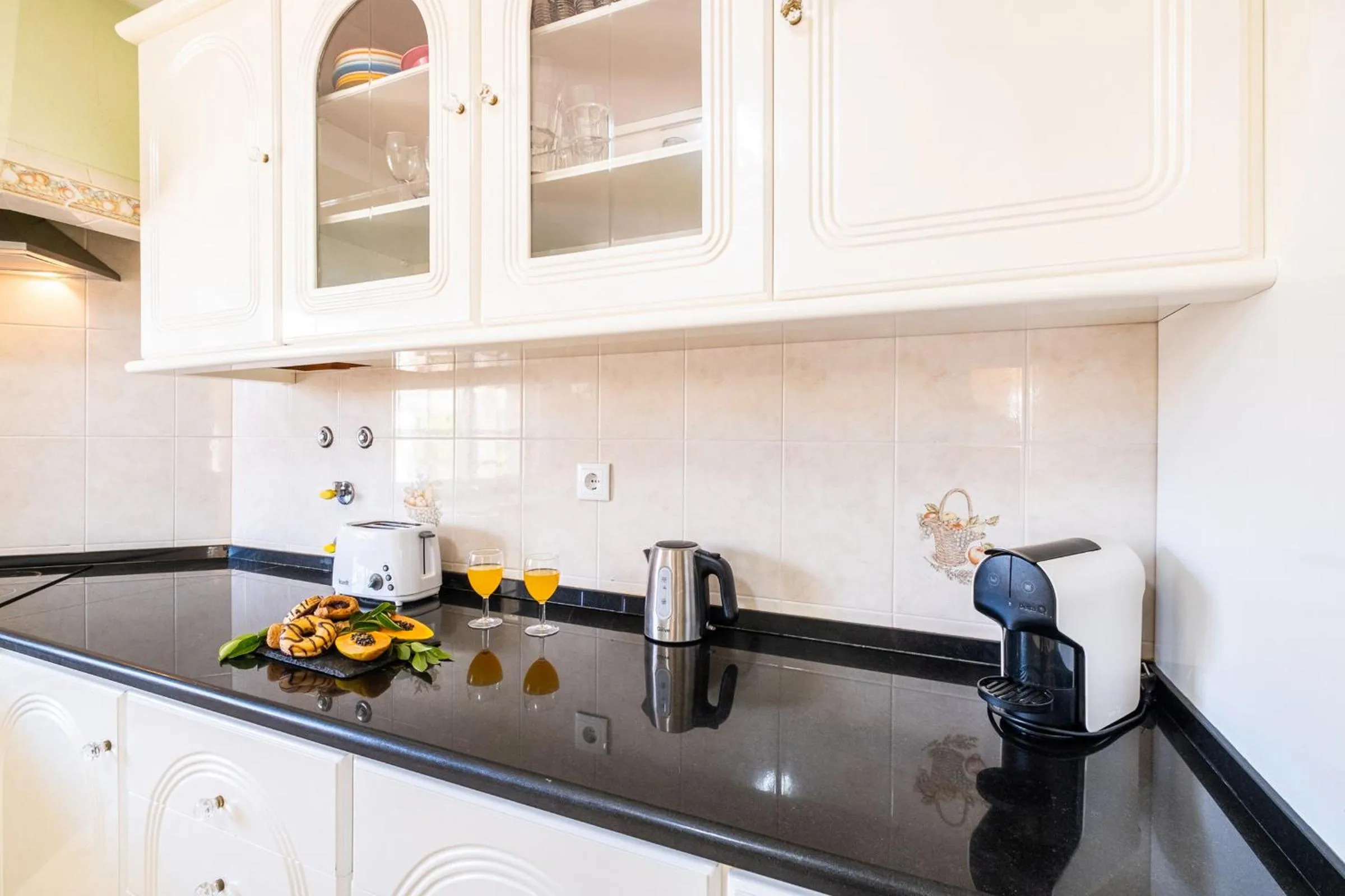 Kitchen or kitchenette in Villa San Juan by Algarve Vacation