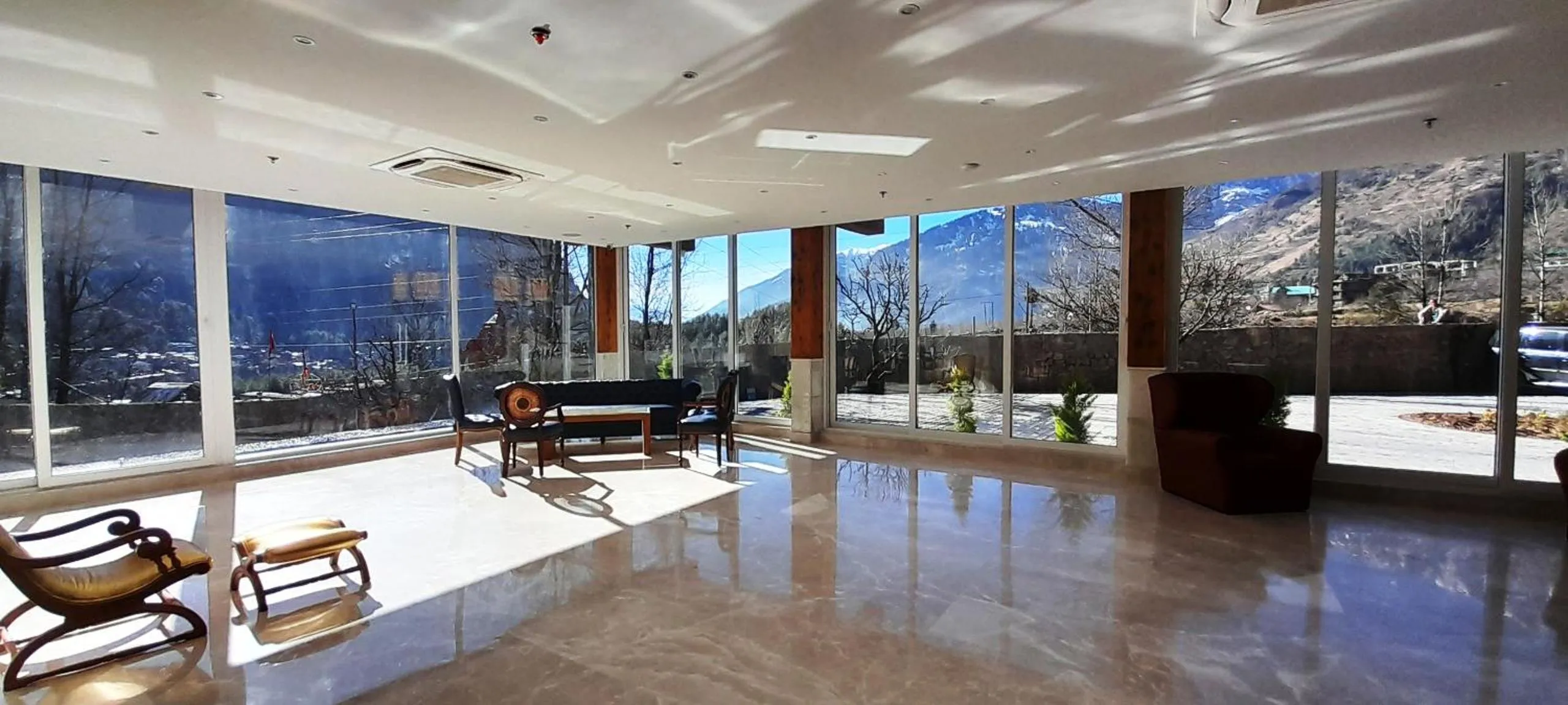 Lobby or reception in Palchan Hotel & Spa - A member of Radisson Individuals Retreats