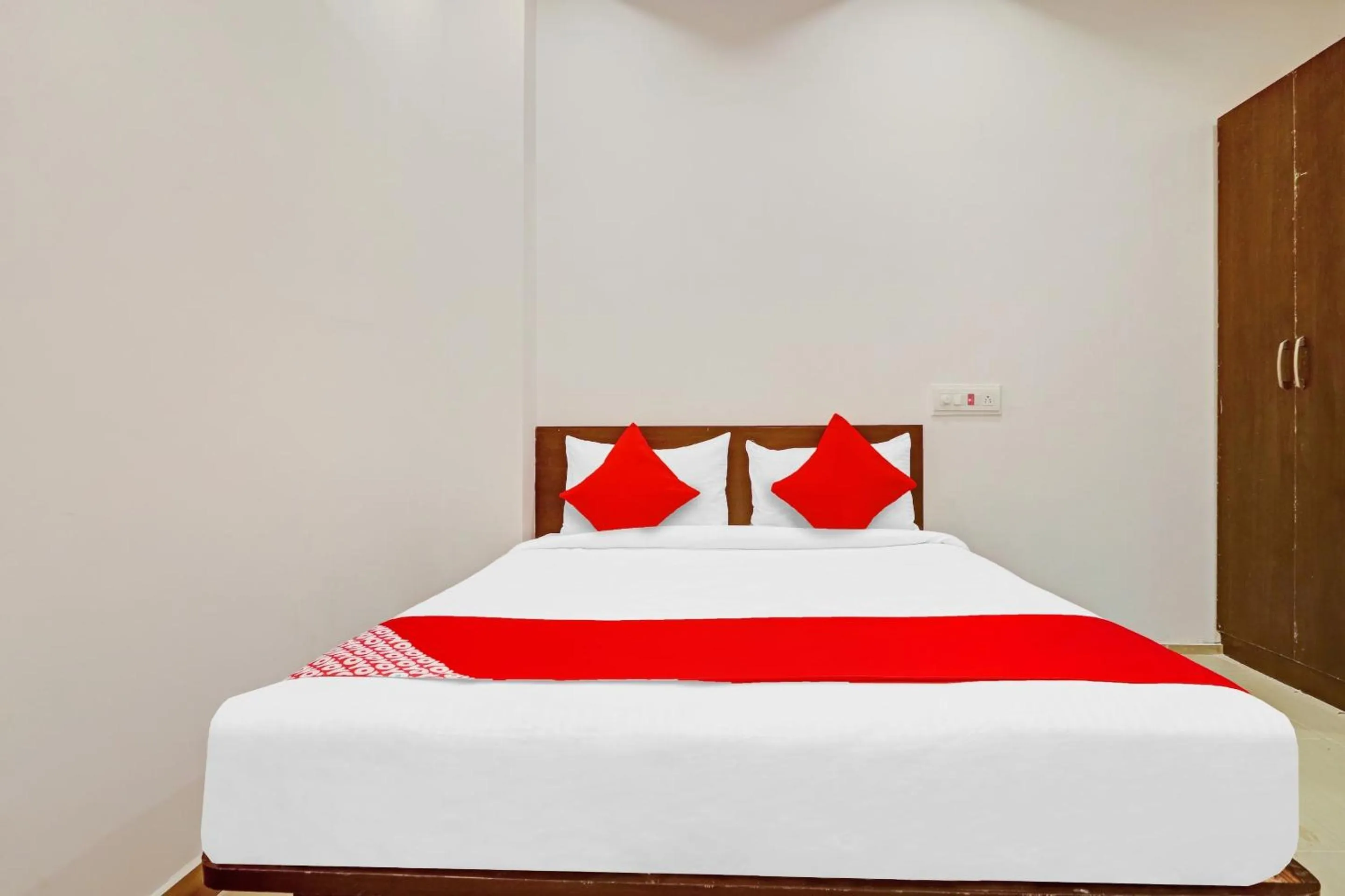 Bedroom, Bed in Hotel O R Square Near LB Nagar Metro Station