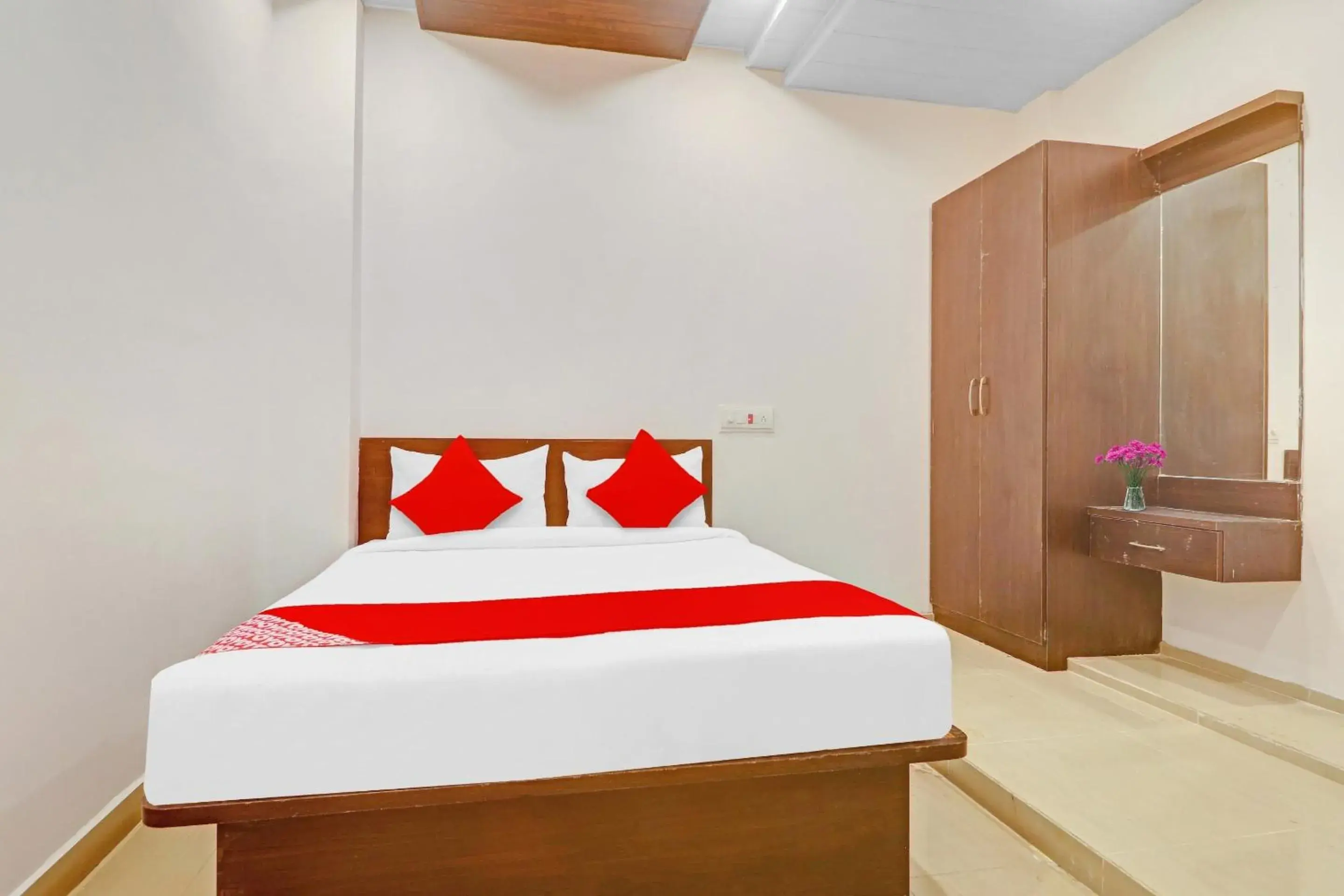 Bedroom, Bed in Hotel O R Square Near LB Nagar Metro Station Bedroom, Bed in Hotel O R Square Near LB Nagar Metro Station