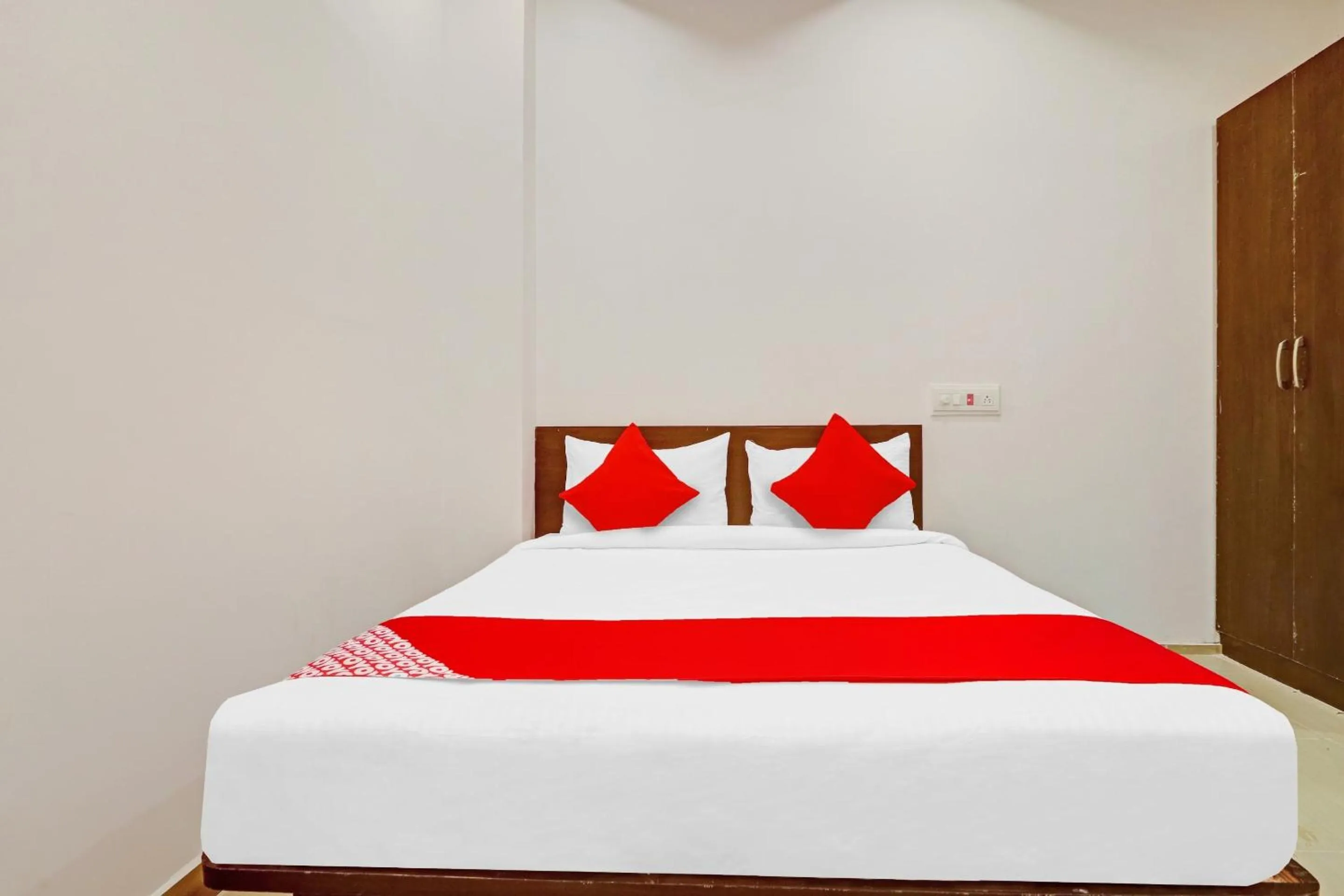 Bedroom, Bed in Hotel O R Square Near LB Nagar Metro Station