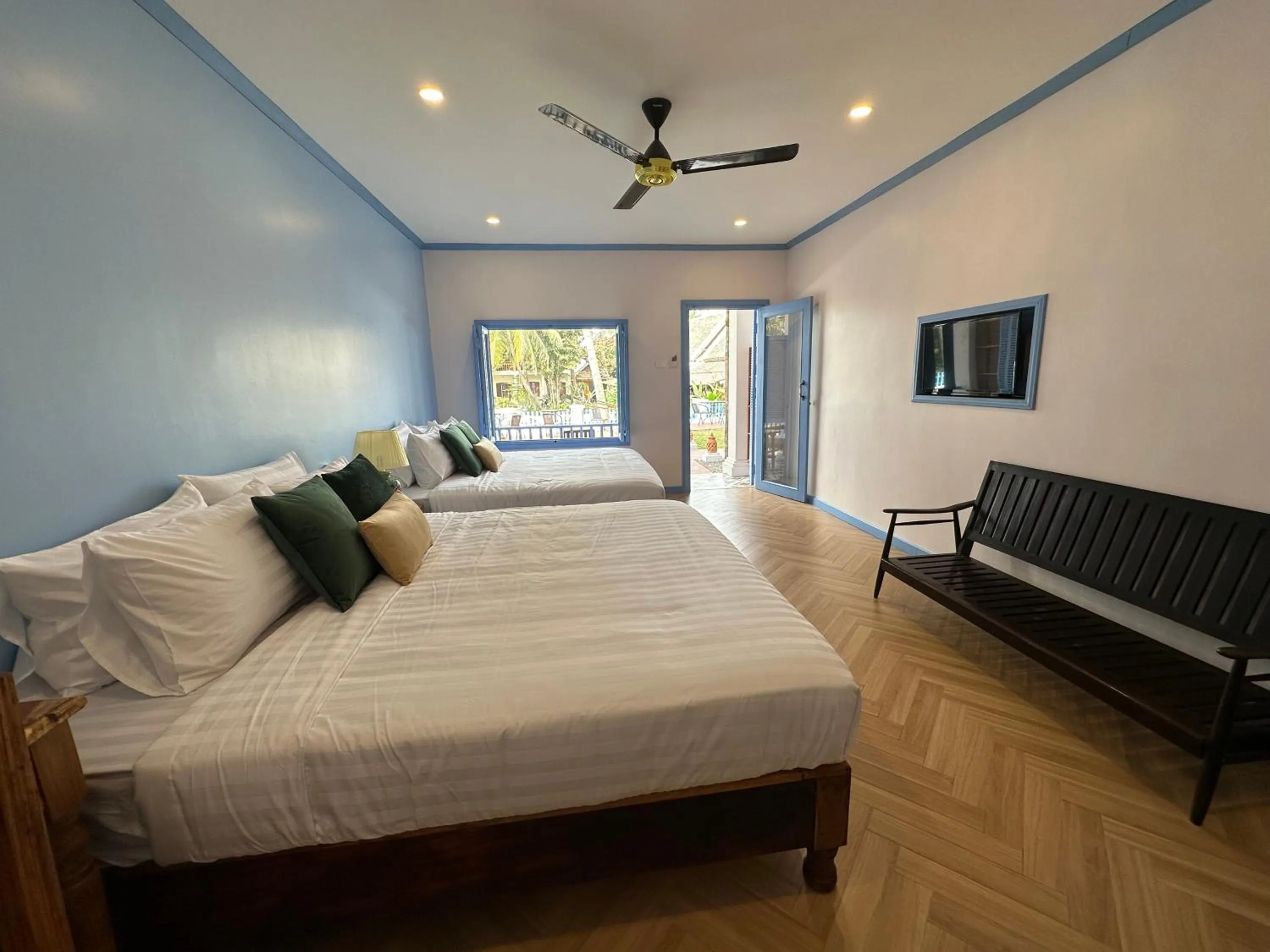 Bed in Sadakham Hotel