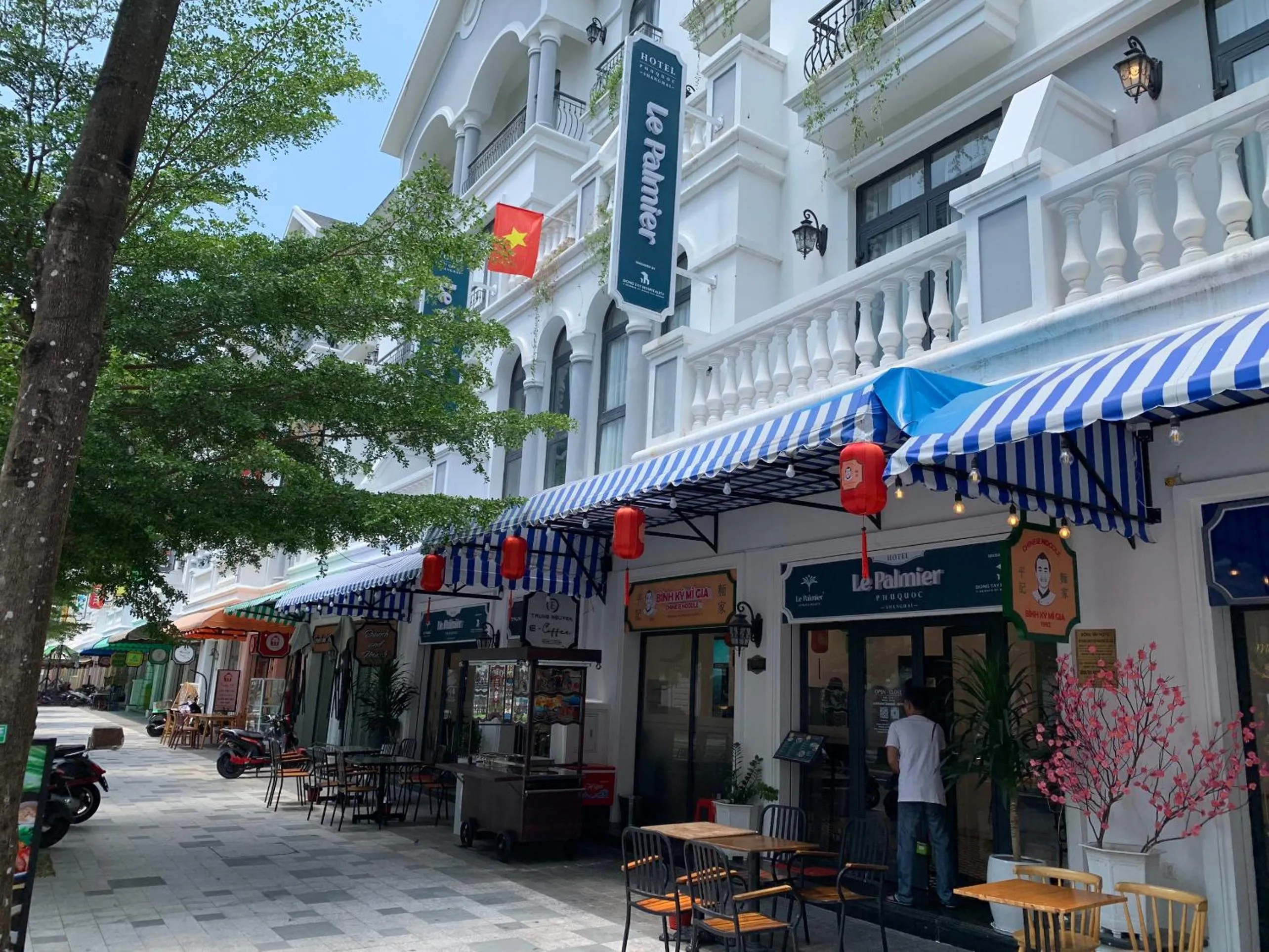 Day in Le Palmier Phu Quoc Hotel - Free Shuttle To Grand World