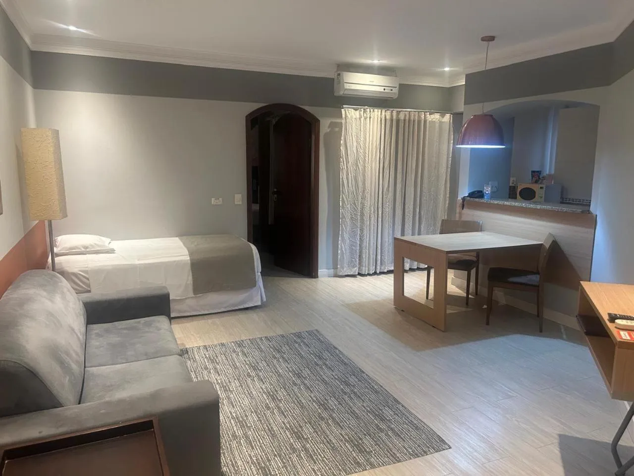 Living room in Cosmopolitan Praia Flat