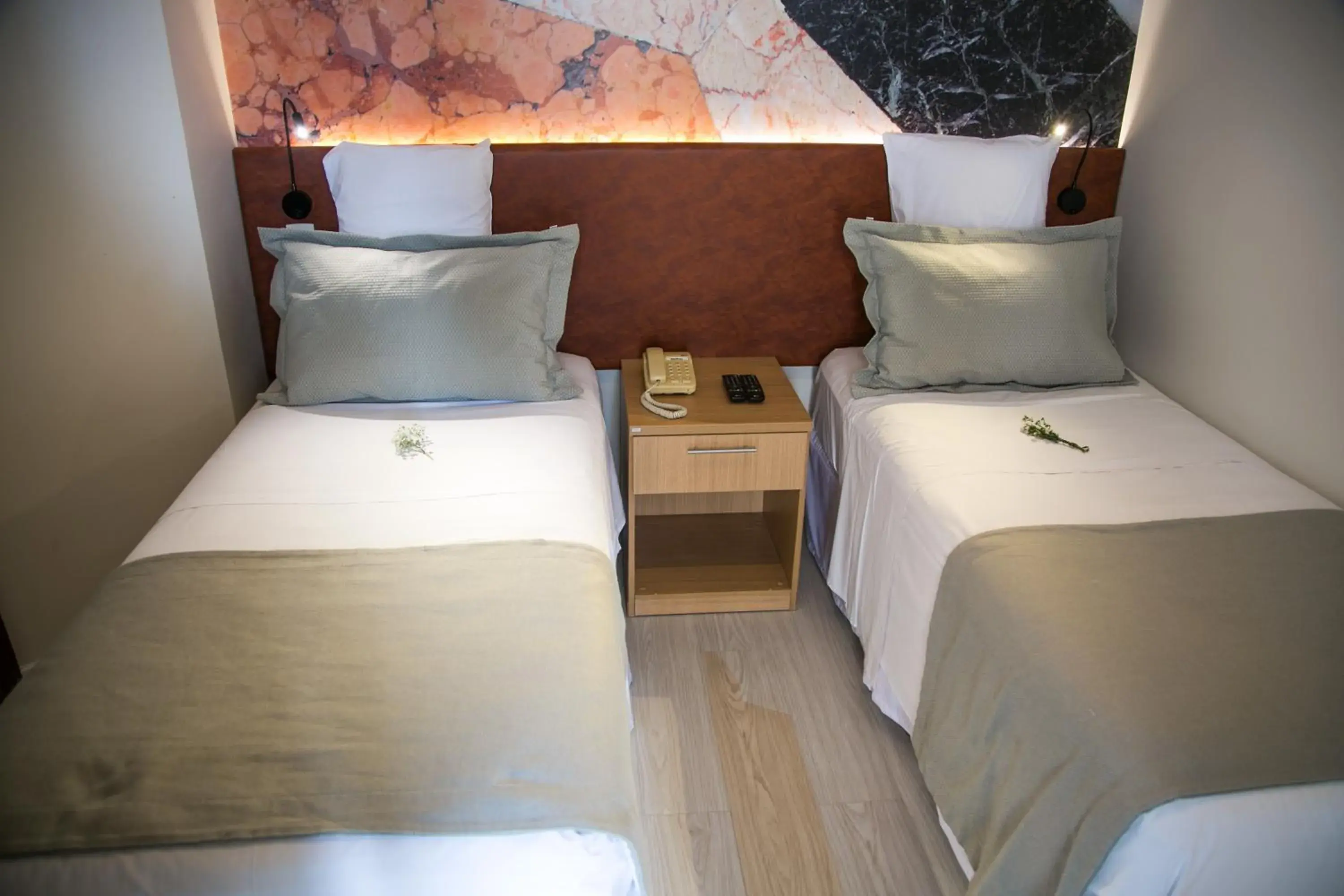 Bed in Cosmopolitan Praia Flat Bed in Cosmopolitan Praia Flat