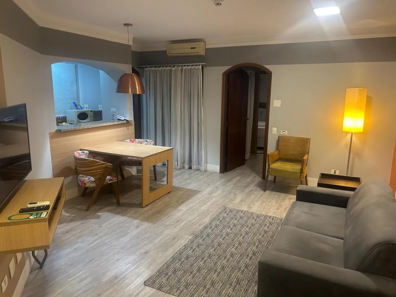 Living room in Cosmopolitan Praia Flat